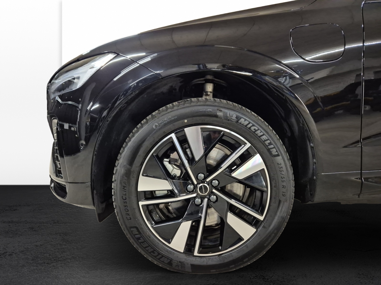VOLVO XC60 2.0 T8 TE Plus Dark eAWD-image-19