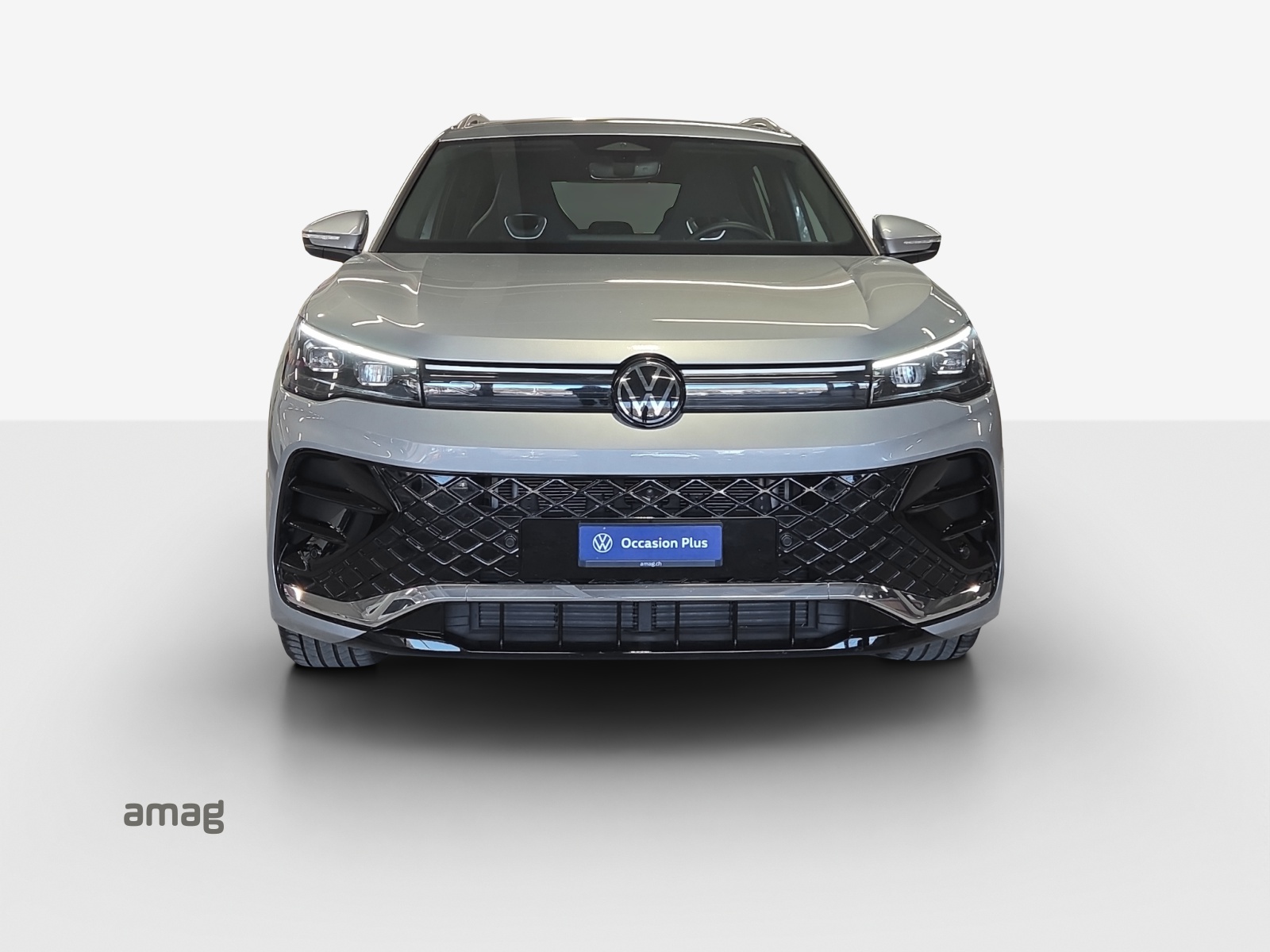 VW Tiguan 2.0 TDI SCR R-Line 4Motion DSG-image-6