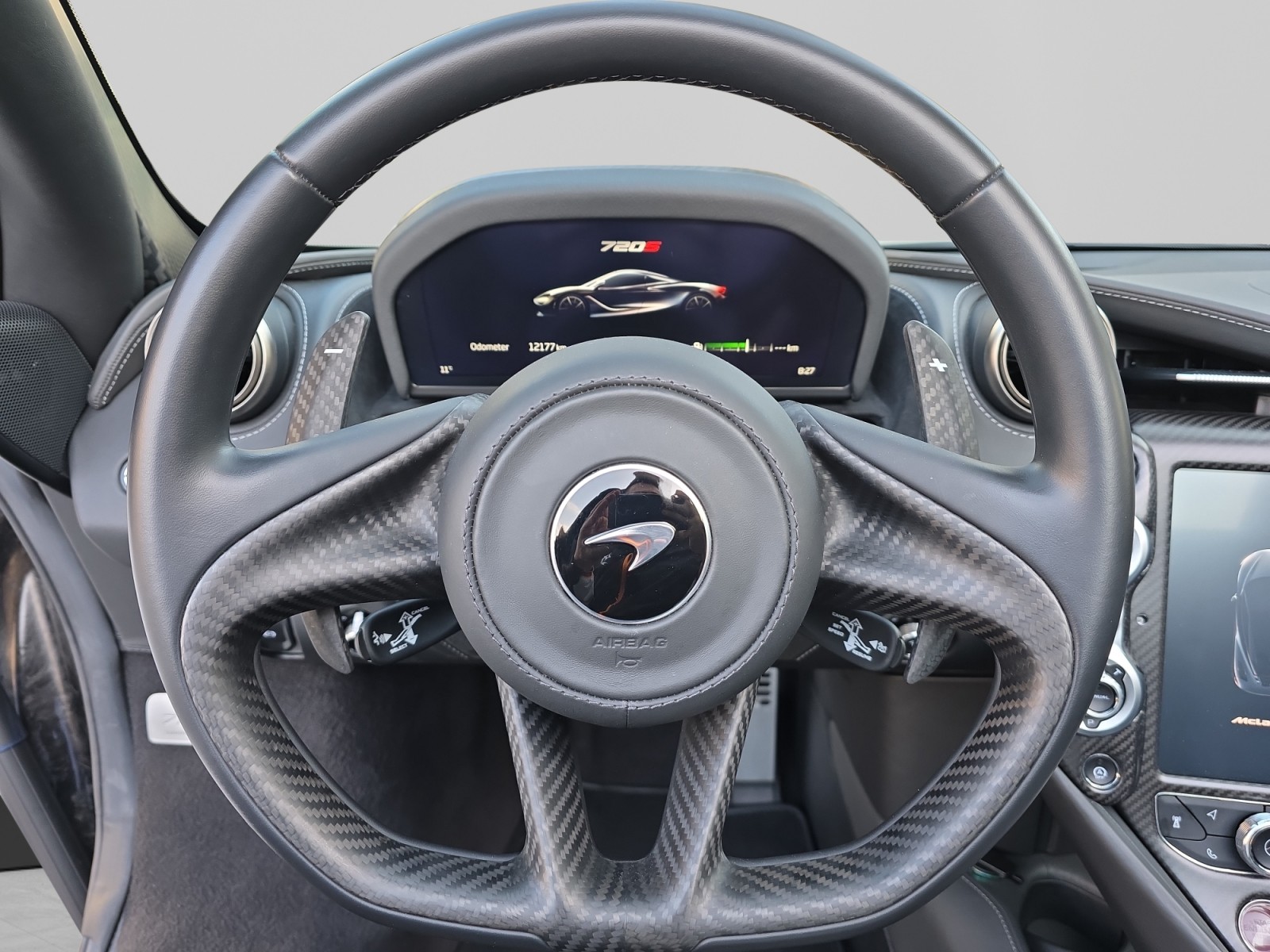 McLAREN 720S Spider Luxury 4.0 V8 SSG-image-12