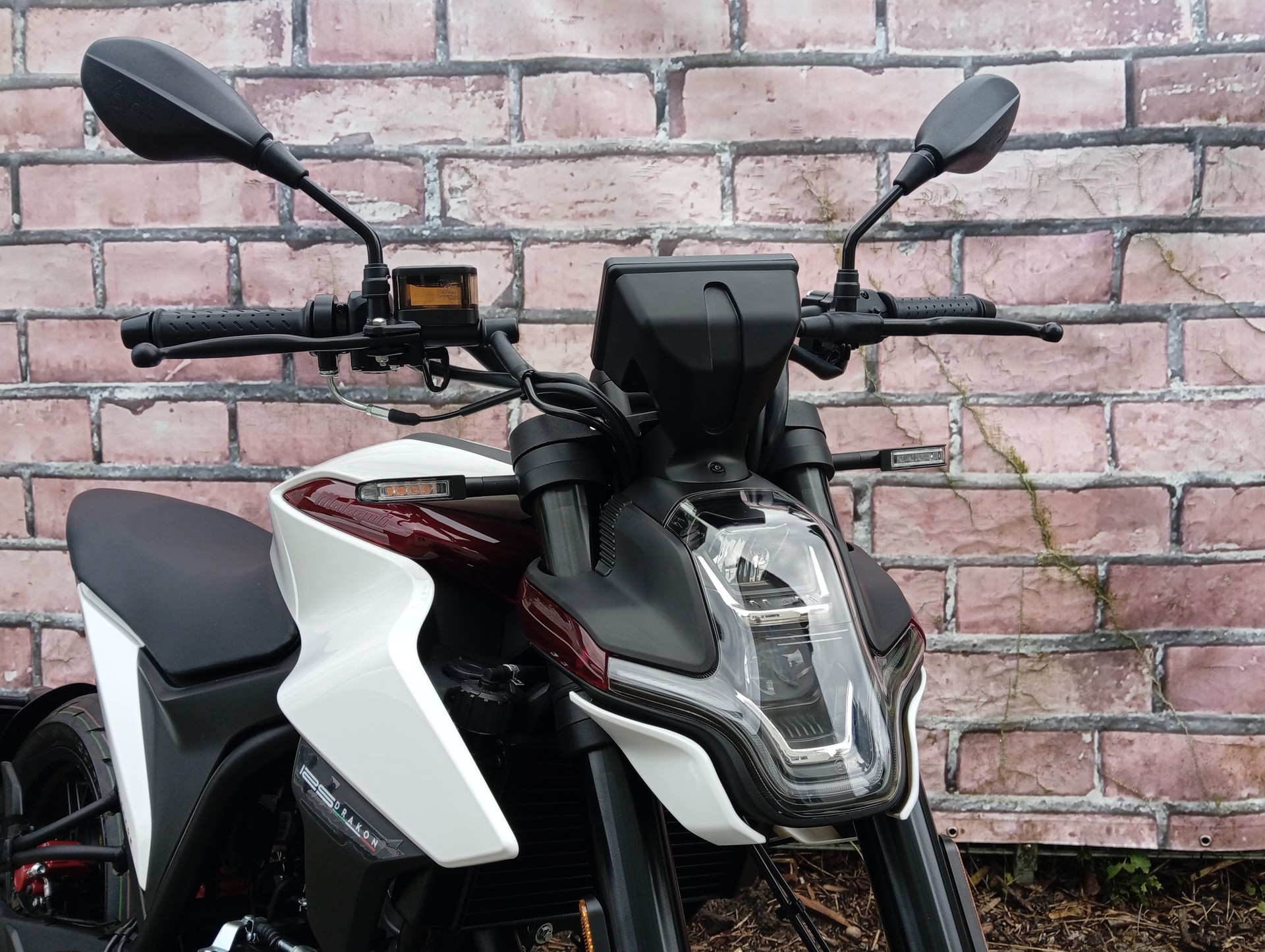 MALAGUTI Drakon 125 ABS-image-5