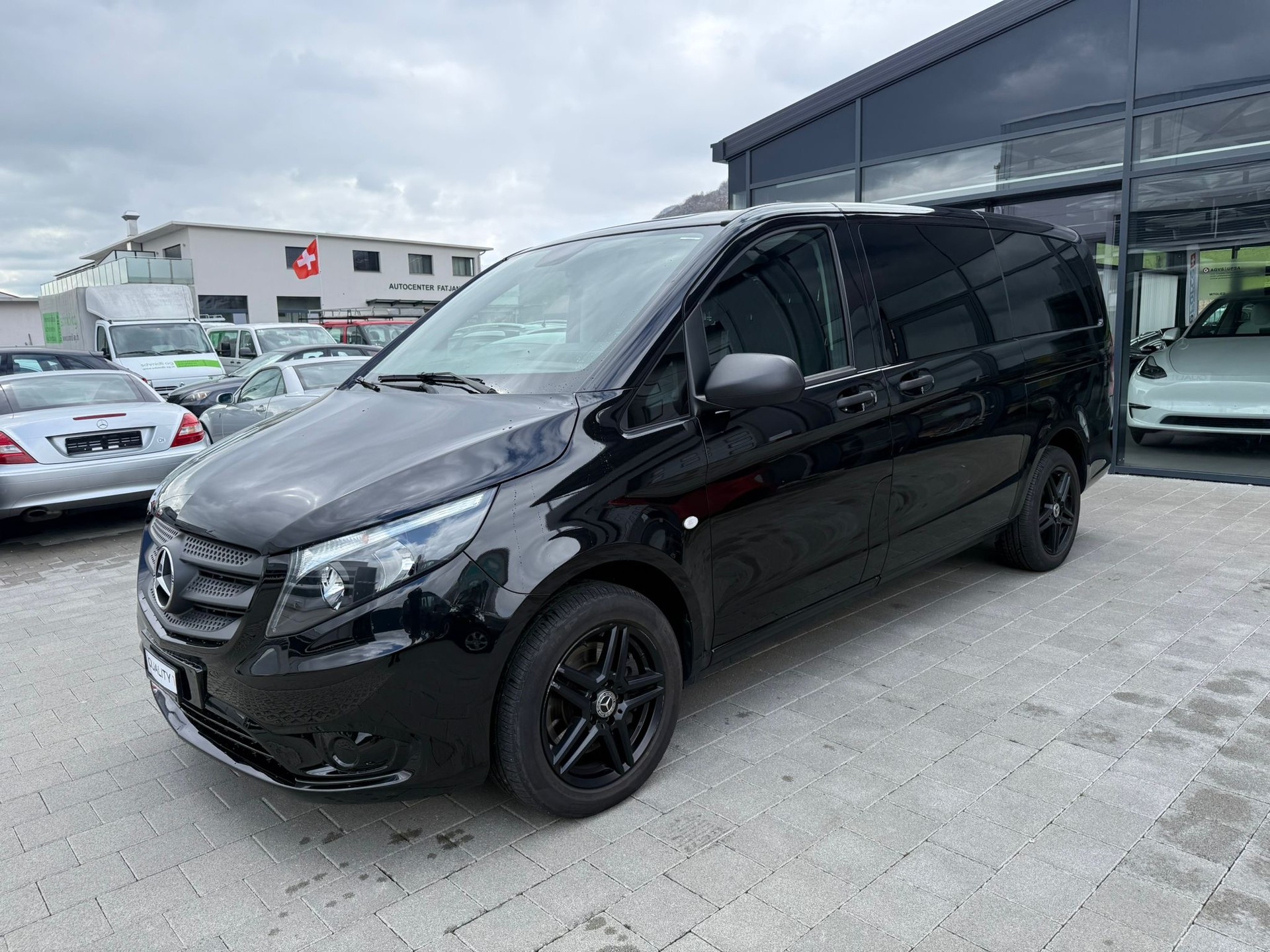 MERCEDES-BENZ Vito 116 CDI Lang Select Tourer 9 Platz 4Matic 9G-Tronic-showroom-element-1