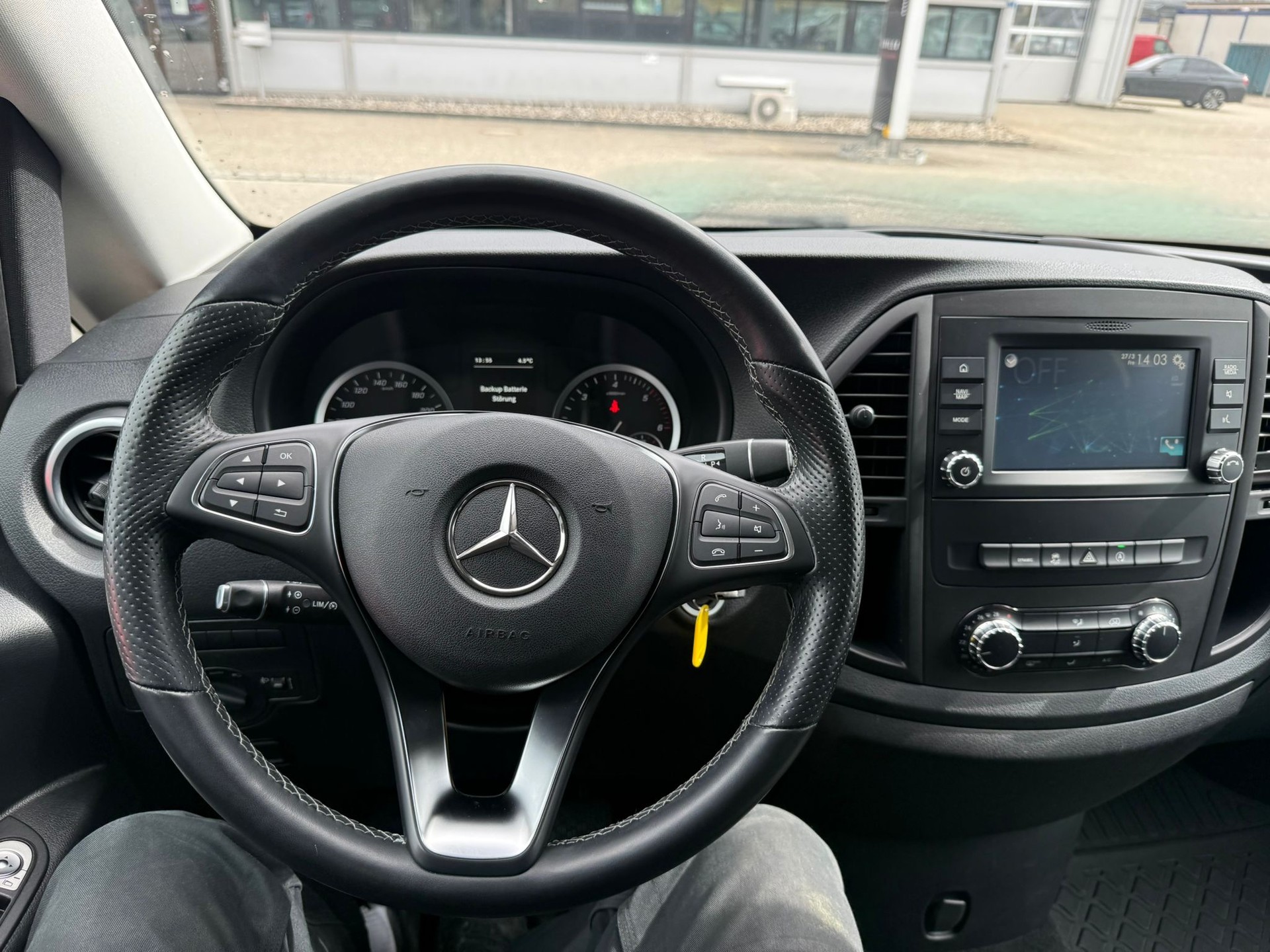 MERCEDES-BENZ Vito 116 CDI Lang Select Tourer 9 Platz 4Matic 9G-Tronic-image-18