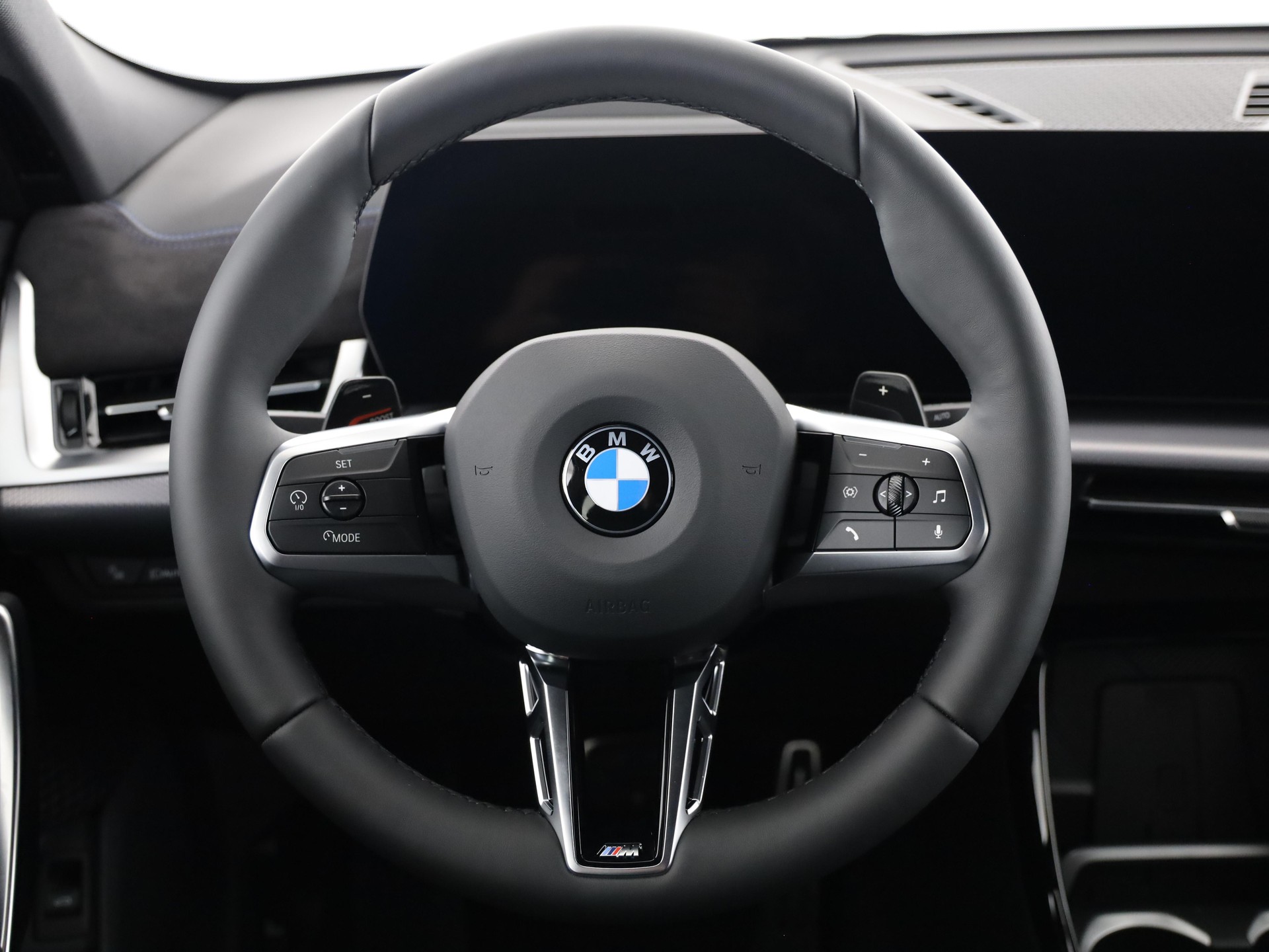 BMW X2 20d xDrive-image-16