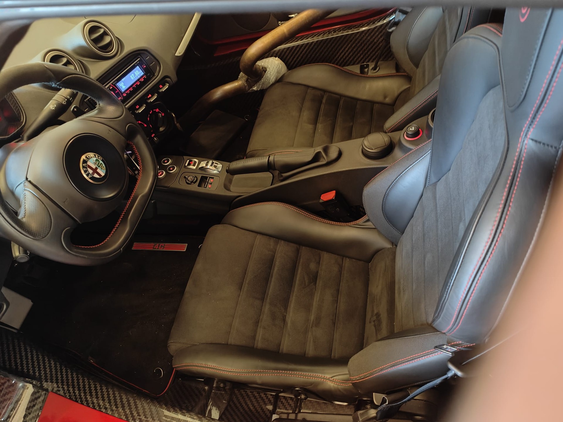 ALFA ROMEO 4C 1750 TBi TCT-image-6