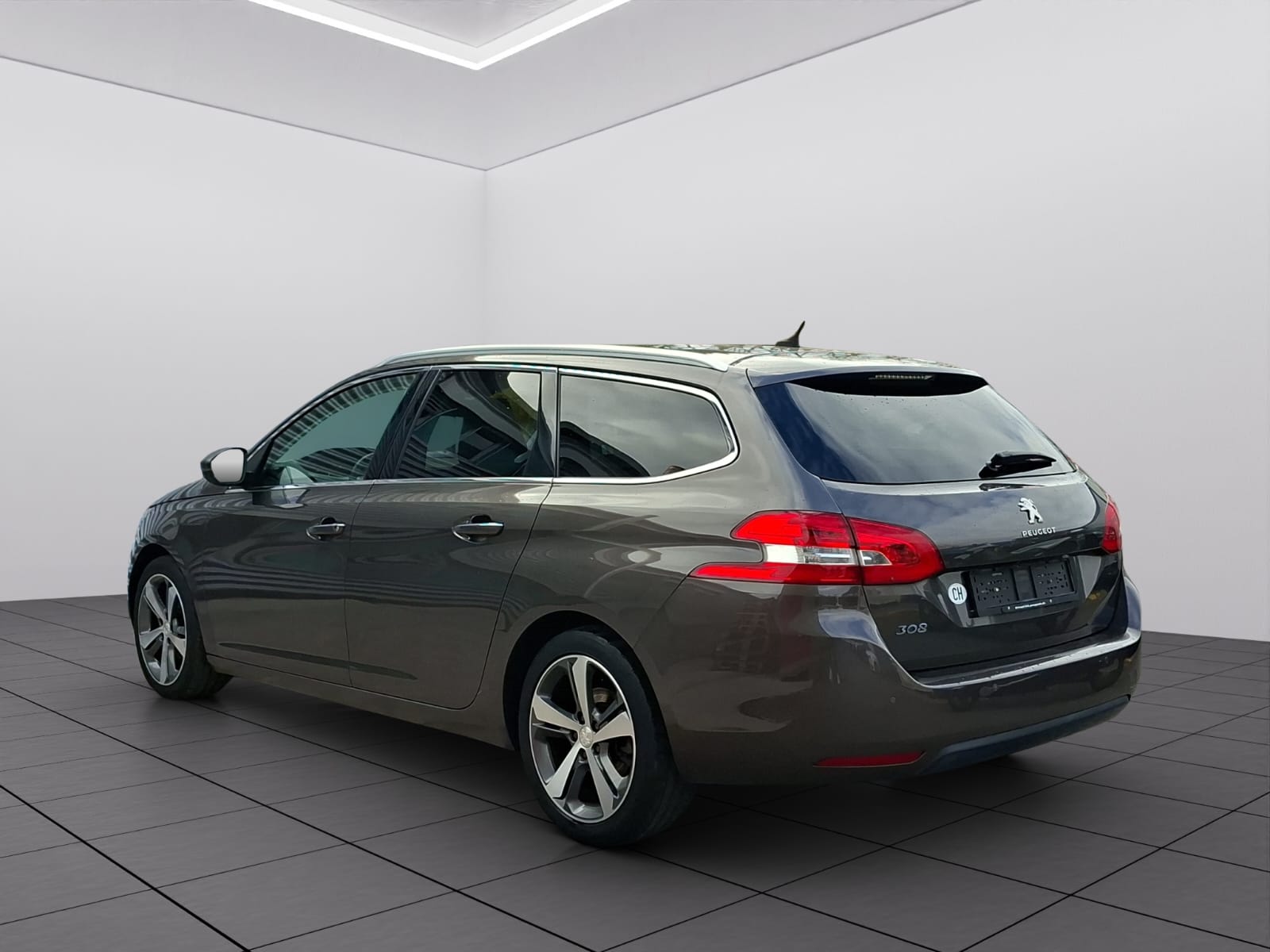 PEUGEOT 308 SW 1.2 THP Business-image-4