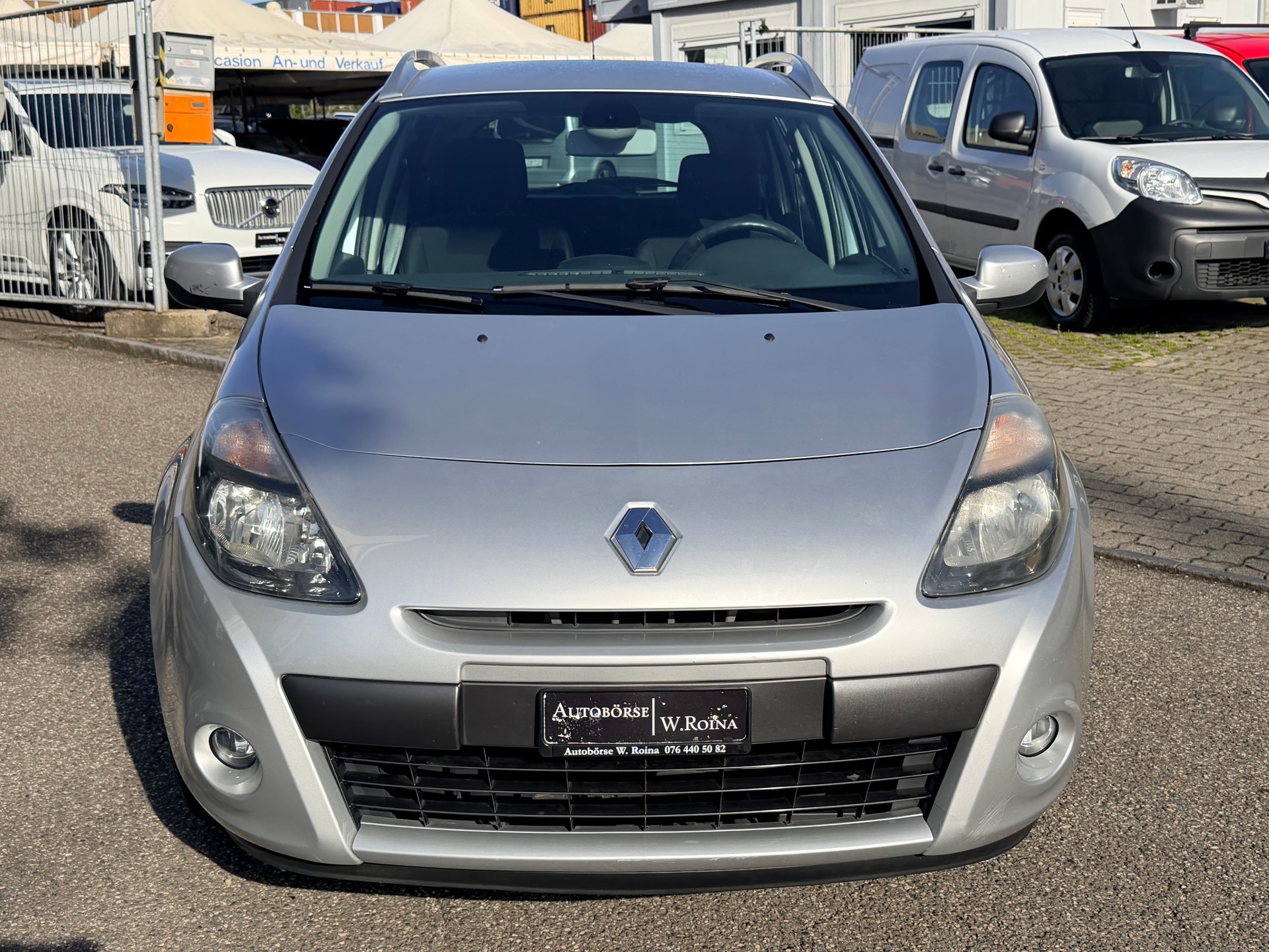RENAULT Clio Grandtour 1.6 16V Dynamique Automatic-image-7