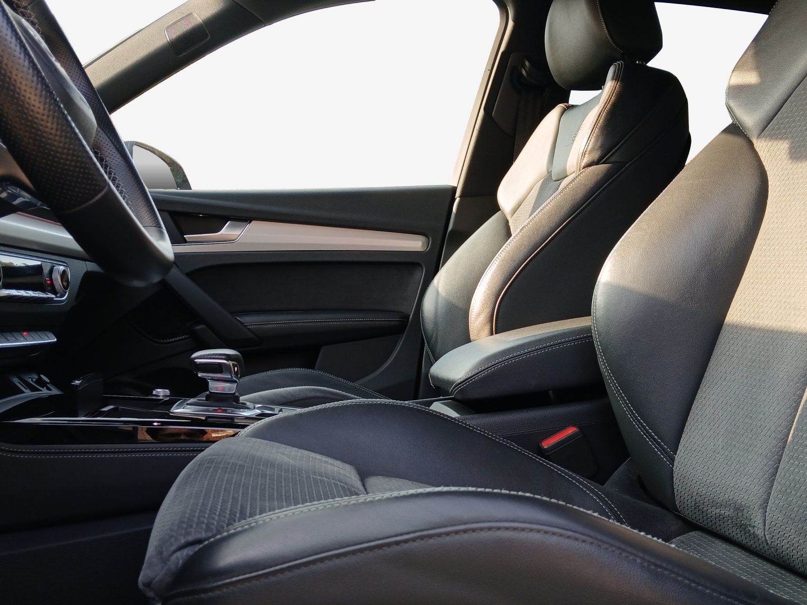 AUDI Q5 50 TFSI e PHEV advanced quattro S-tronic-image-8