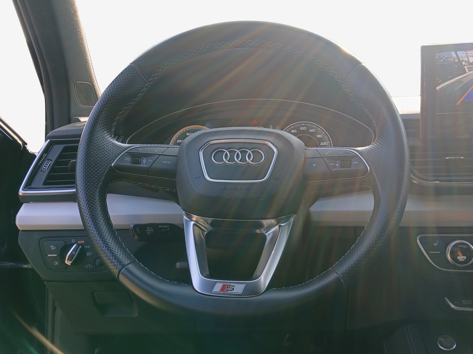 AUDI Q5 50 TFSI e PHEV advanced quattro S-tronic-image-10