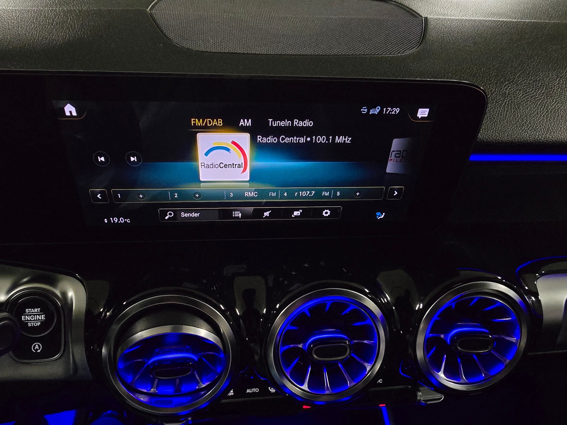 MERCEDES-BENZ GLB 35 AMG 4 Matic-image-15