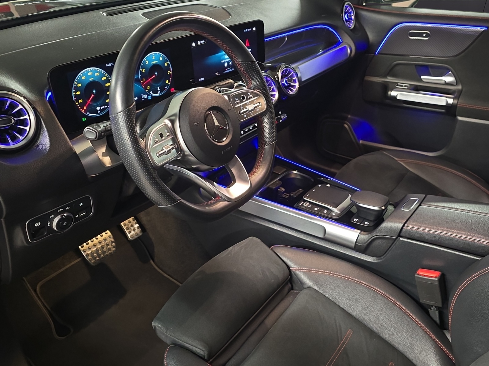 MERCEDES-BENZ GLB 35 AMG 4 Matic-image-9