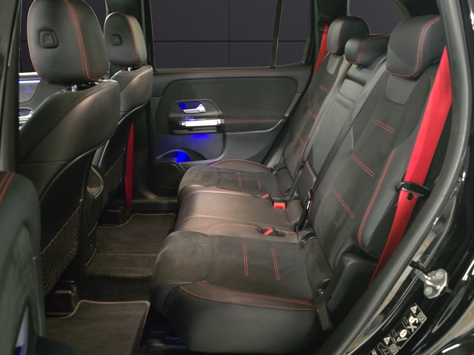 MERCEDES-BENZ GLB 35 AMG 4 Matic-image-19
