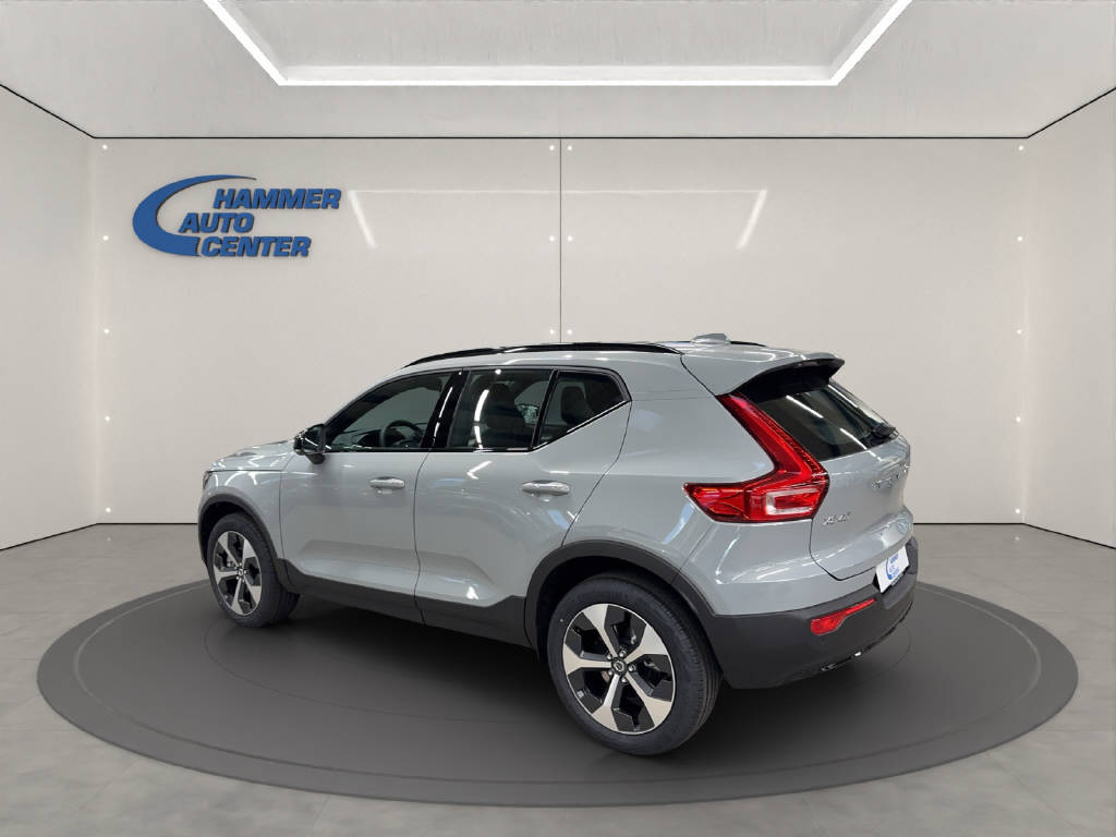 VOLVO XC40 2.0 B4 MH Ultra Dark-image-6