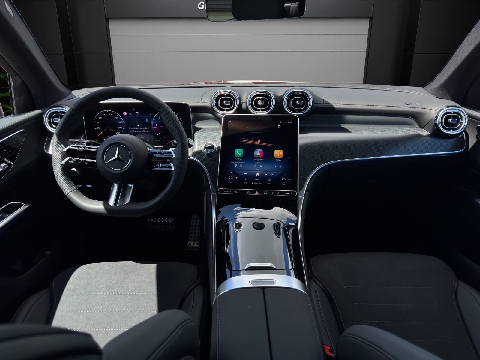 MERCEDES-BENZ GLC 220 d 4Matic 9G-Tronic-image-10