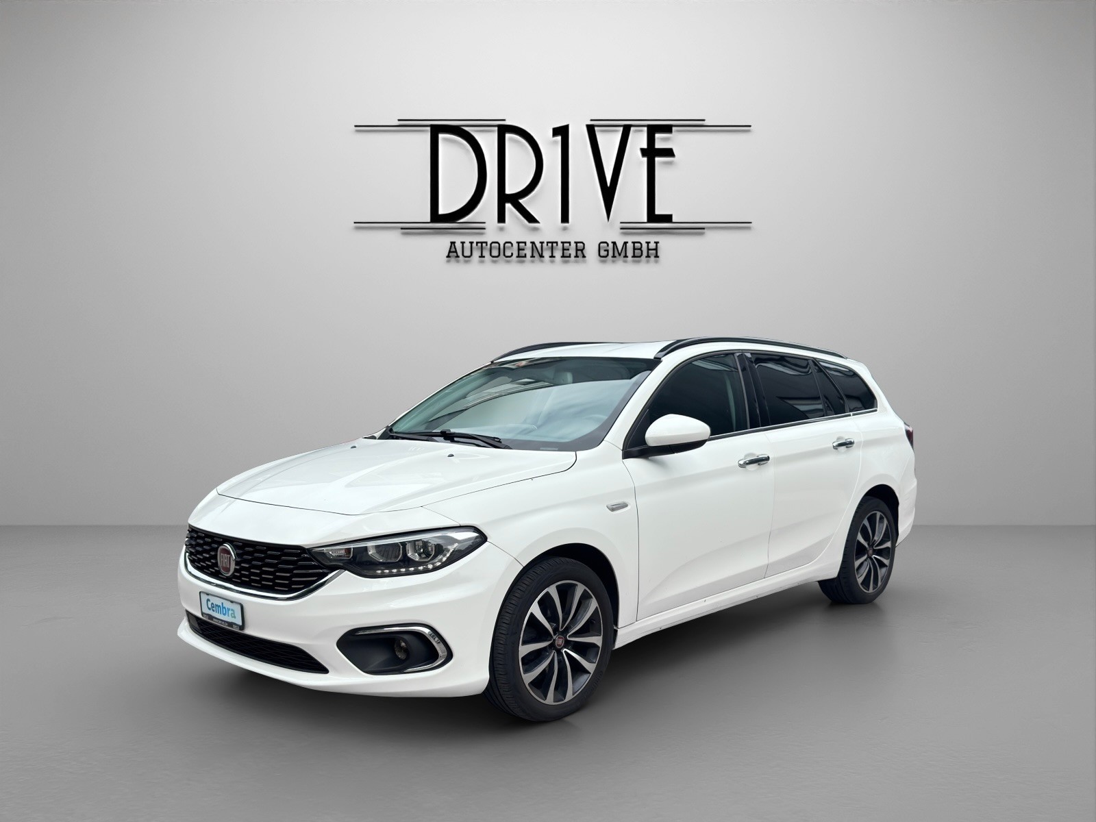 FIAT Tipo 1.6MJ Station Wagon Lounge DCT-image-0