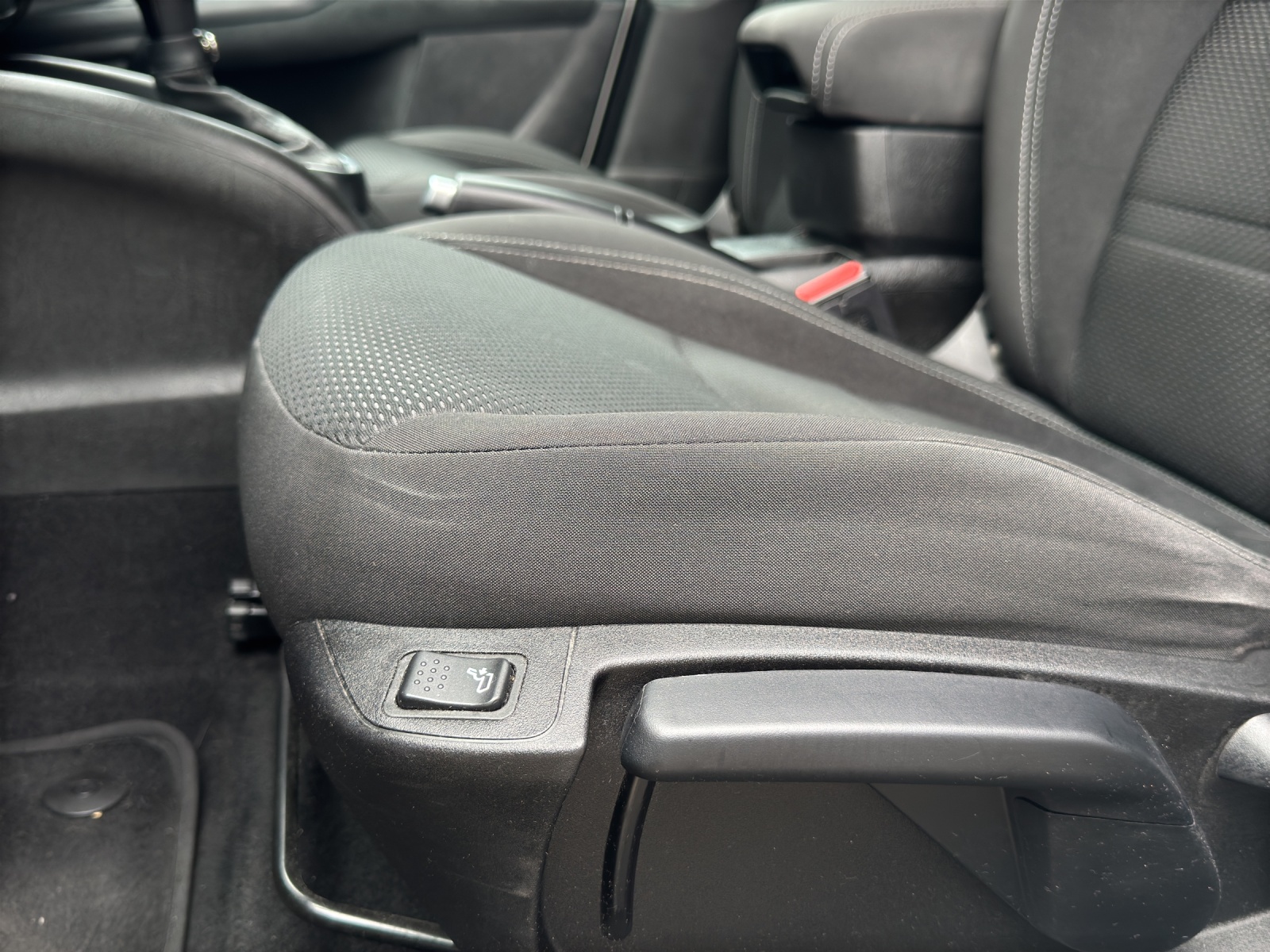 FIAT Tipo 1.6MJ Station Wagon Lounge DCT-image-16