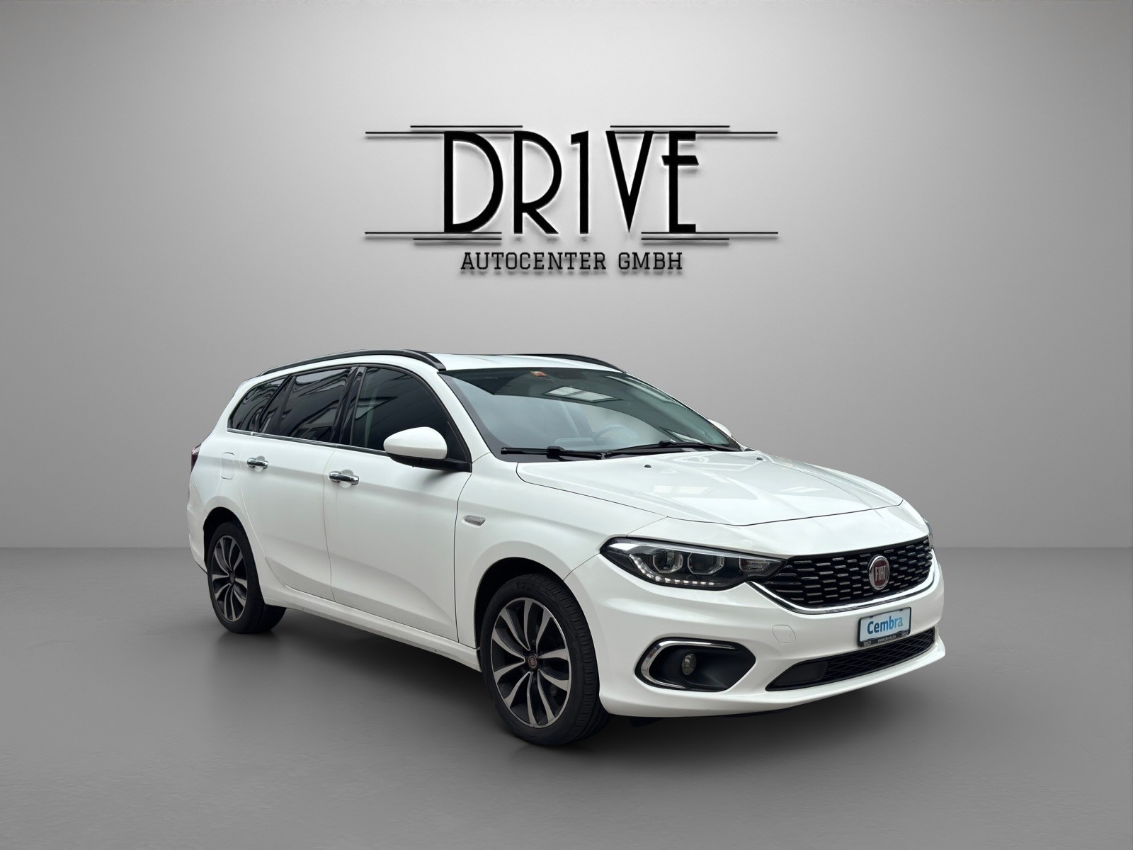 FIAT Tipo 1.6MJ Station Wagon Lounge DCT-image-2