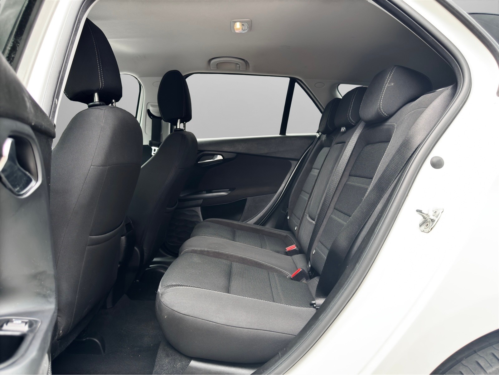 FIAT Tipo 1.6MJ Station Wagon Lounge DCT-image-10