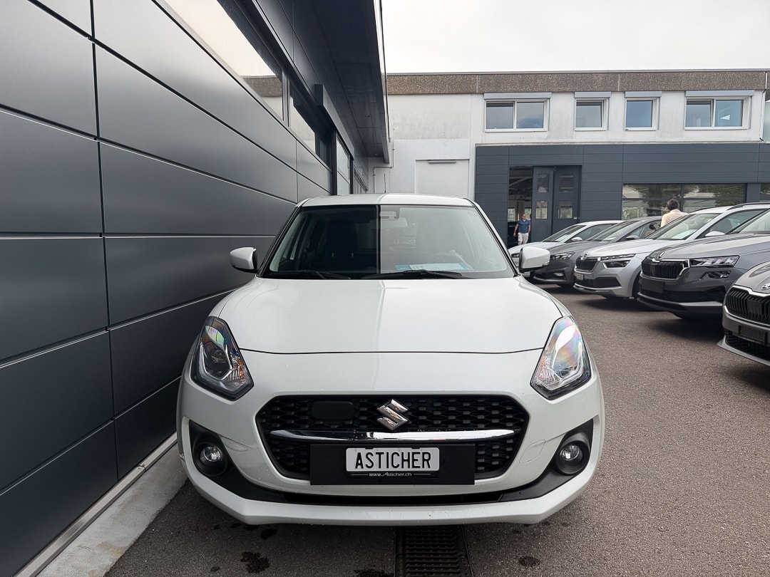 SUZUKI Swift 1.2 Compact Top Hybrid CVT-image-1