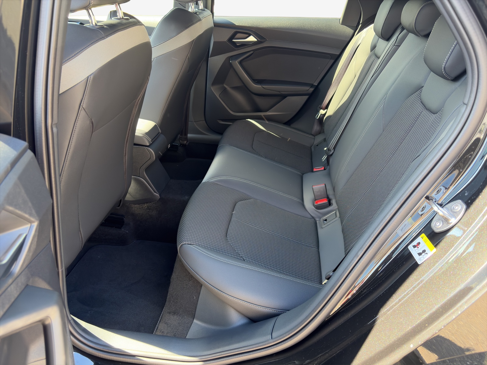 AUDI A1 Sportback 30 TFSI-image-11