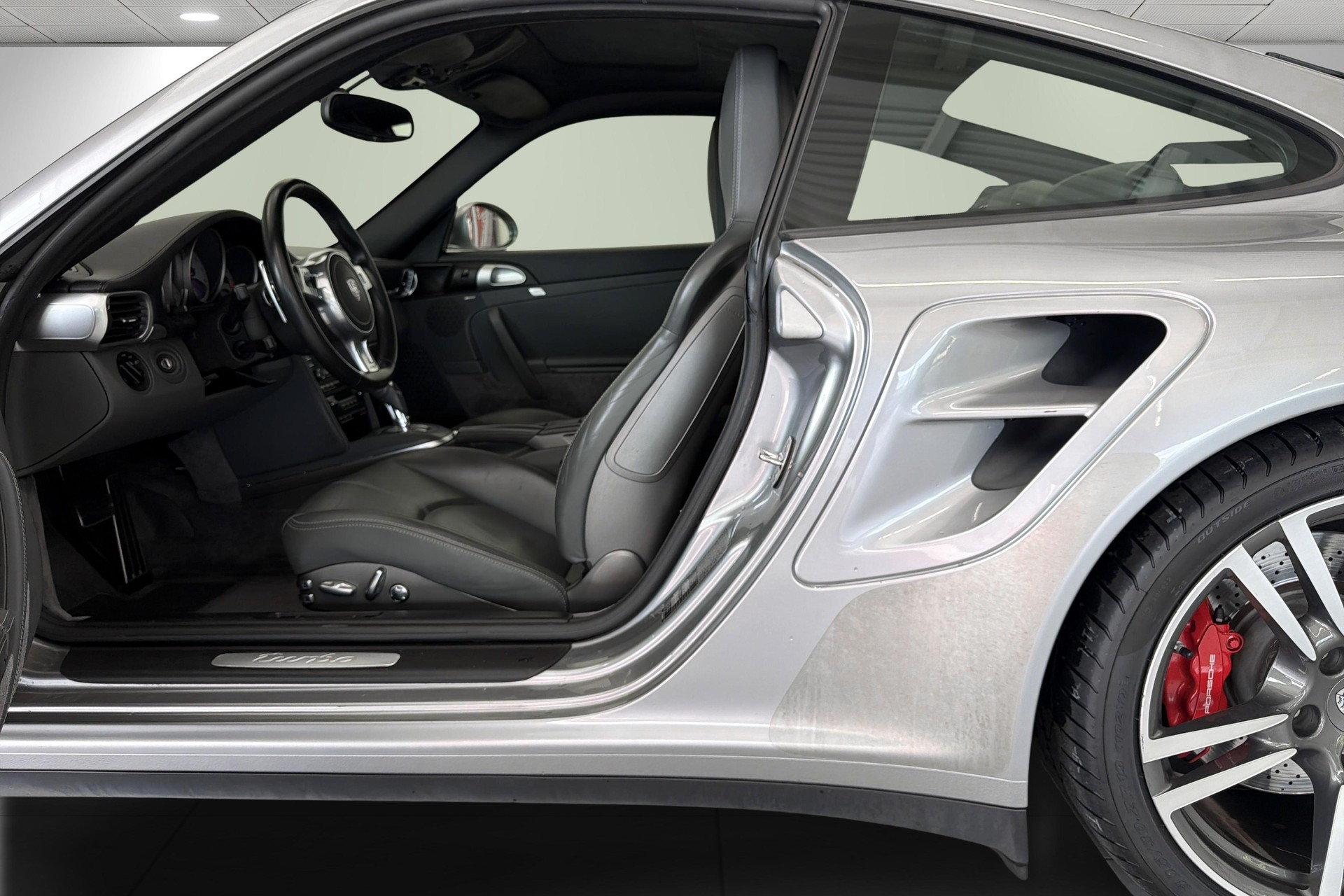 PORSCHE 911 Turbo PDK-image-19