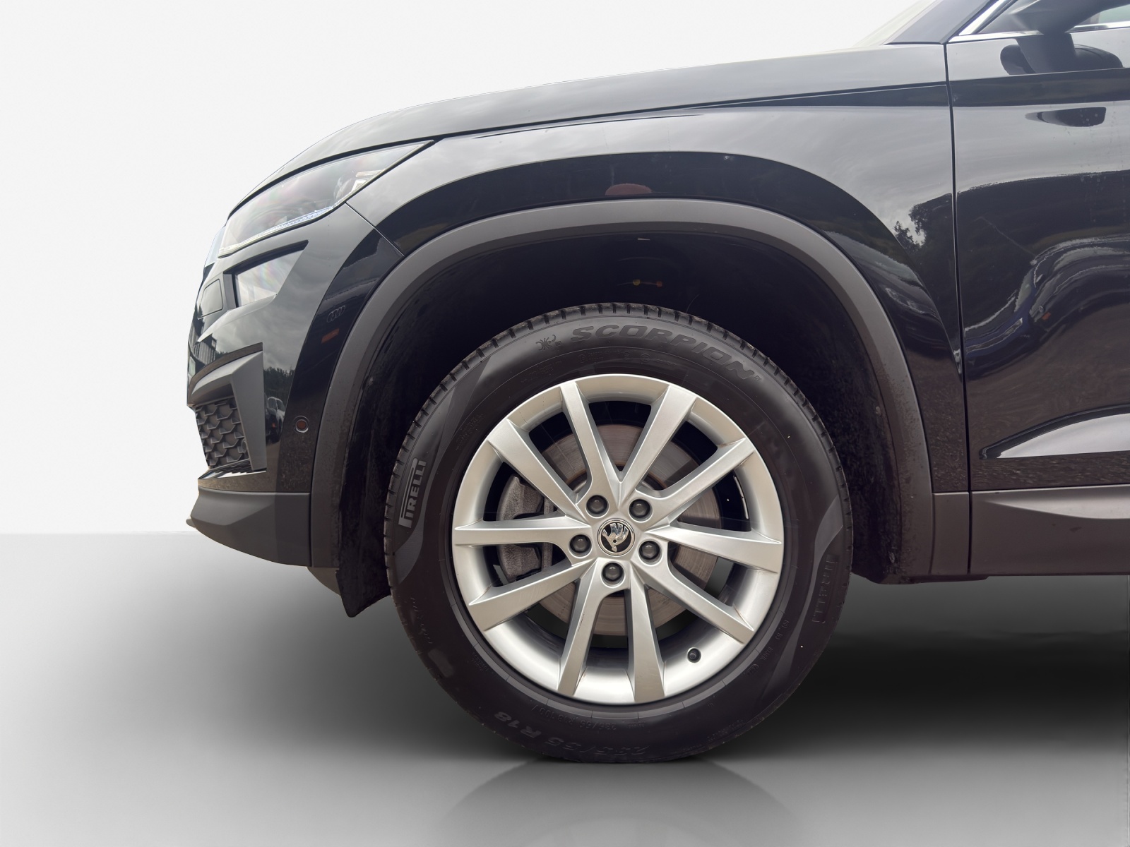 SKODA Kodiaq 2.0 TSI 4x4 Style-image-13