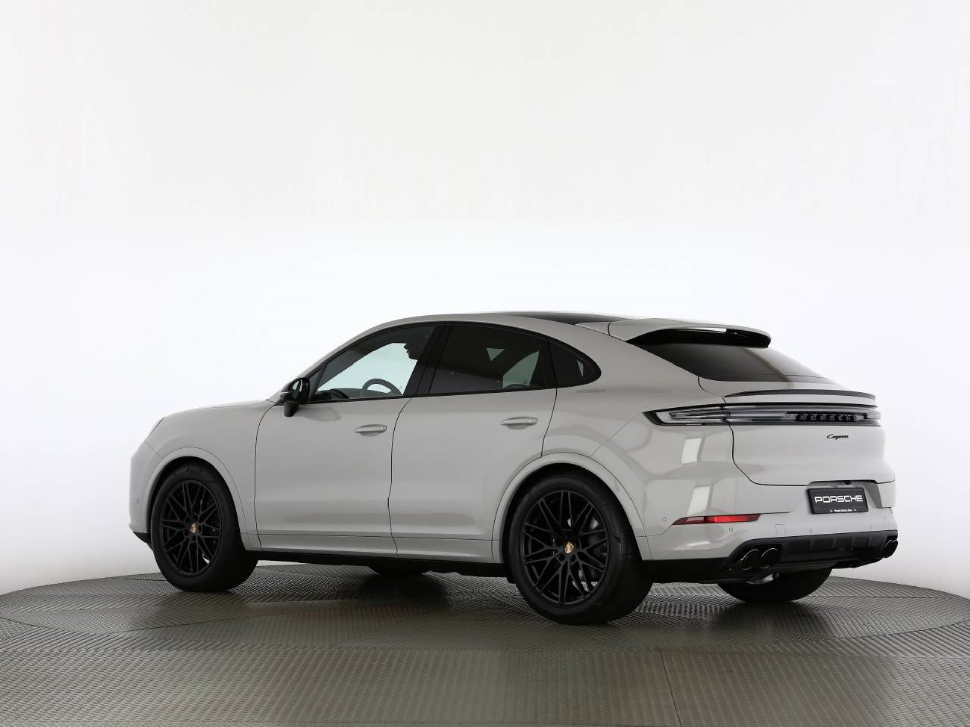 PORSCHE Cayenne Coupé Black Edition-image-18