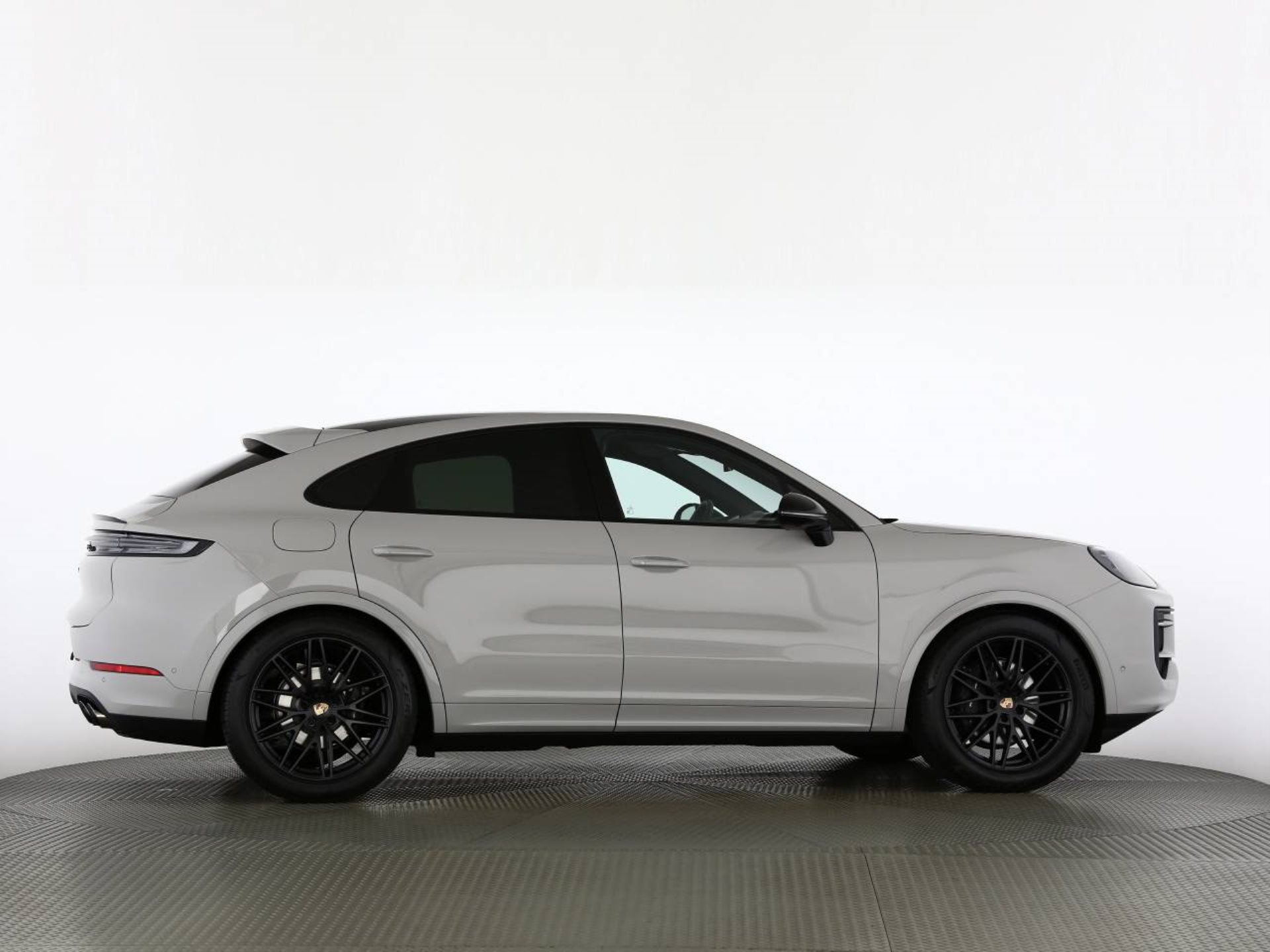 PORSCHE Cayenne Coupé Black Edition-image-23