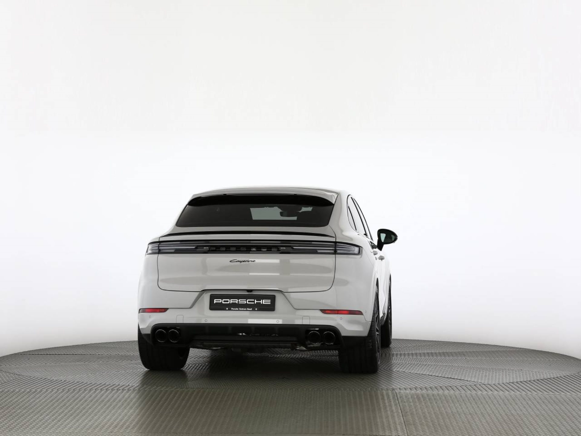 PORSCHE Cayenne Coupé Black Edition-image-16