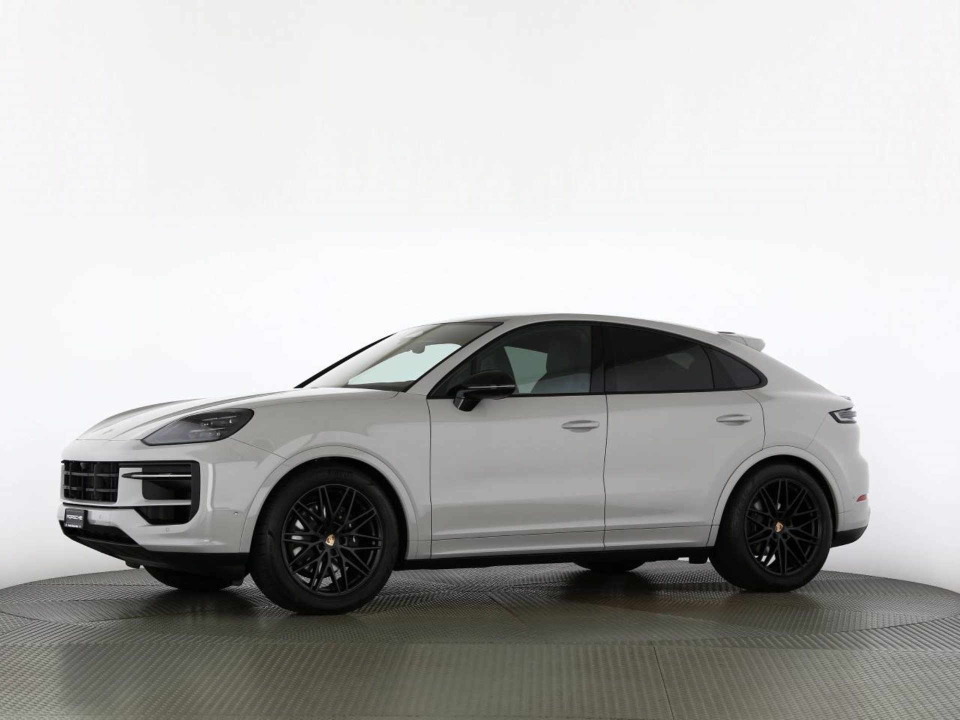 PORSCHE Cayenne Coupé Black Edition-image-13