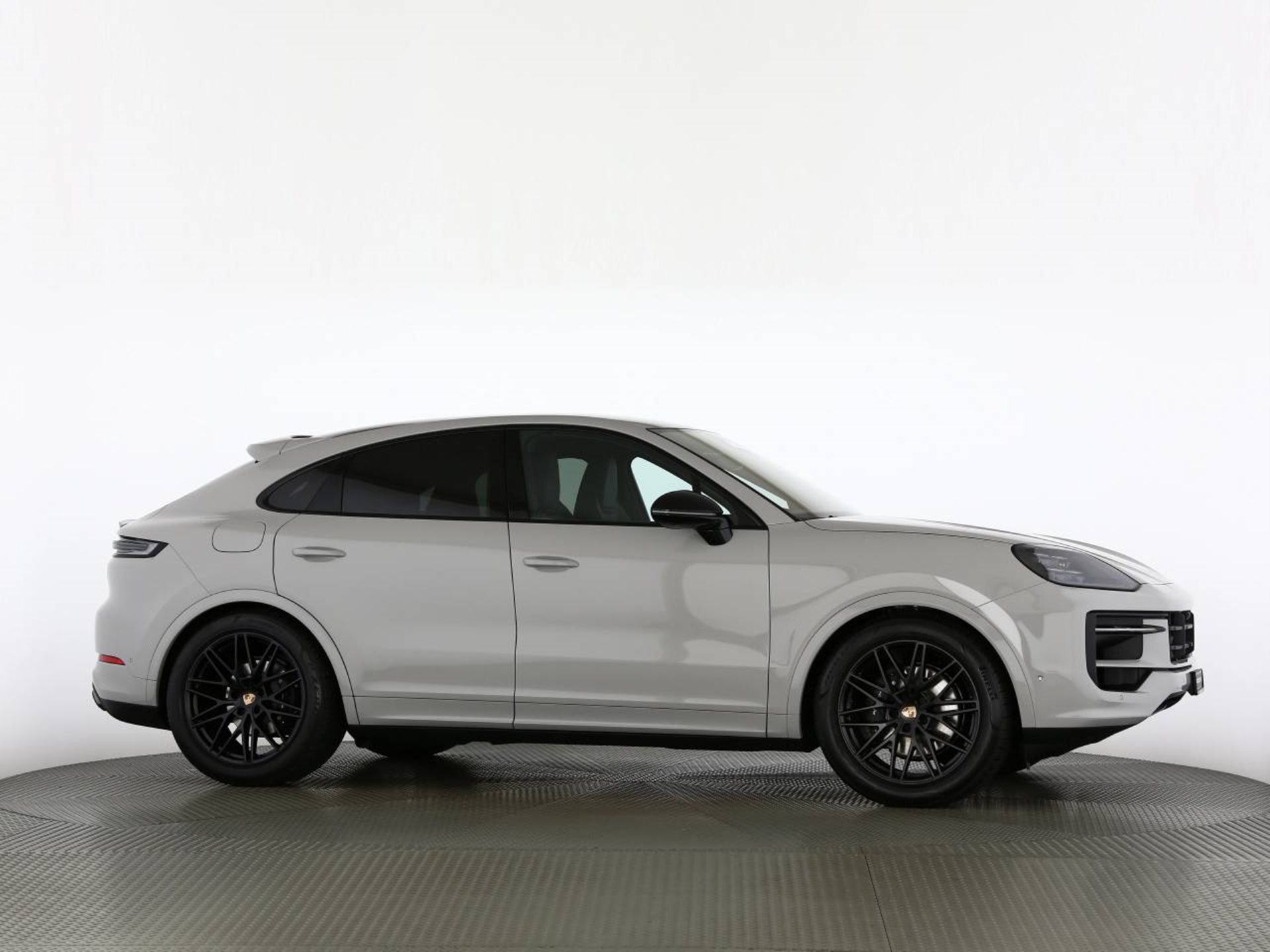 PORSCHE Cayenne Coupé Black Edition-image-30