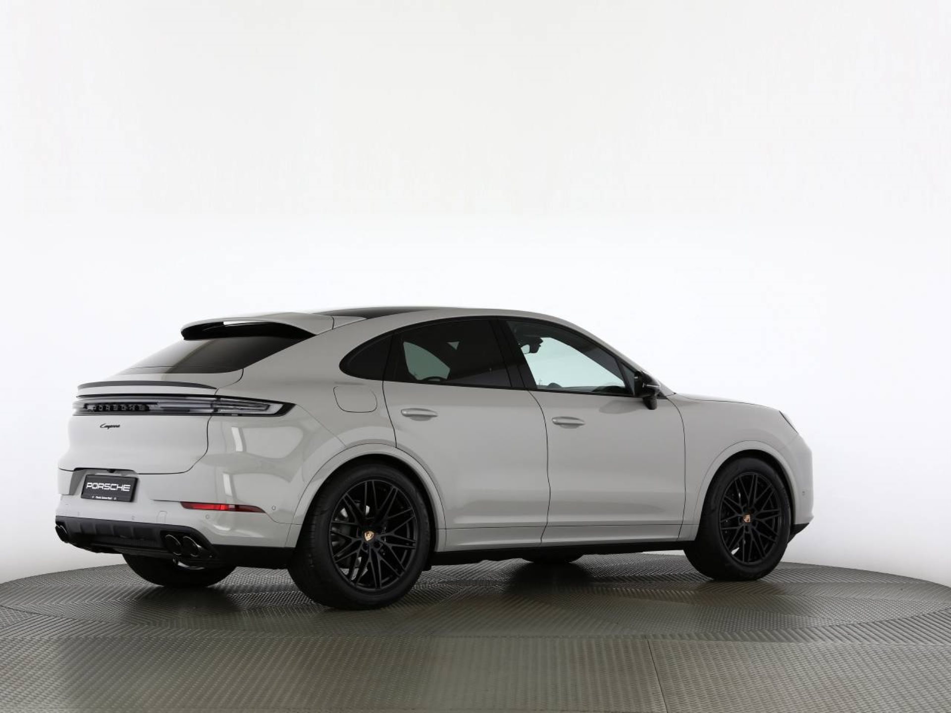 PORSCHE Cayenne Coupé Black Edition-image-24