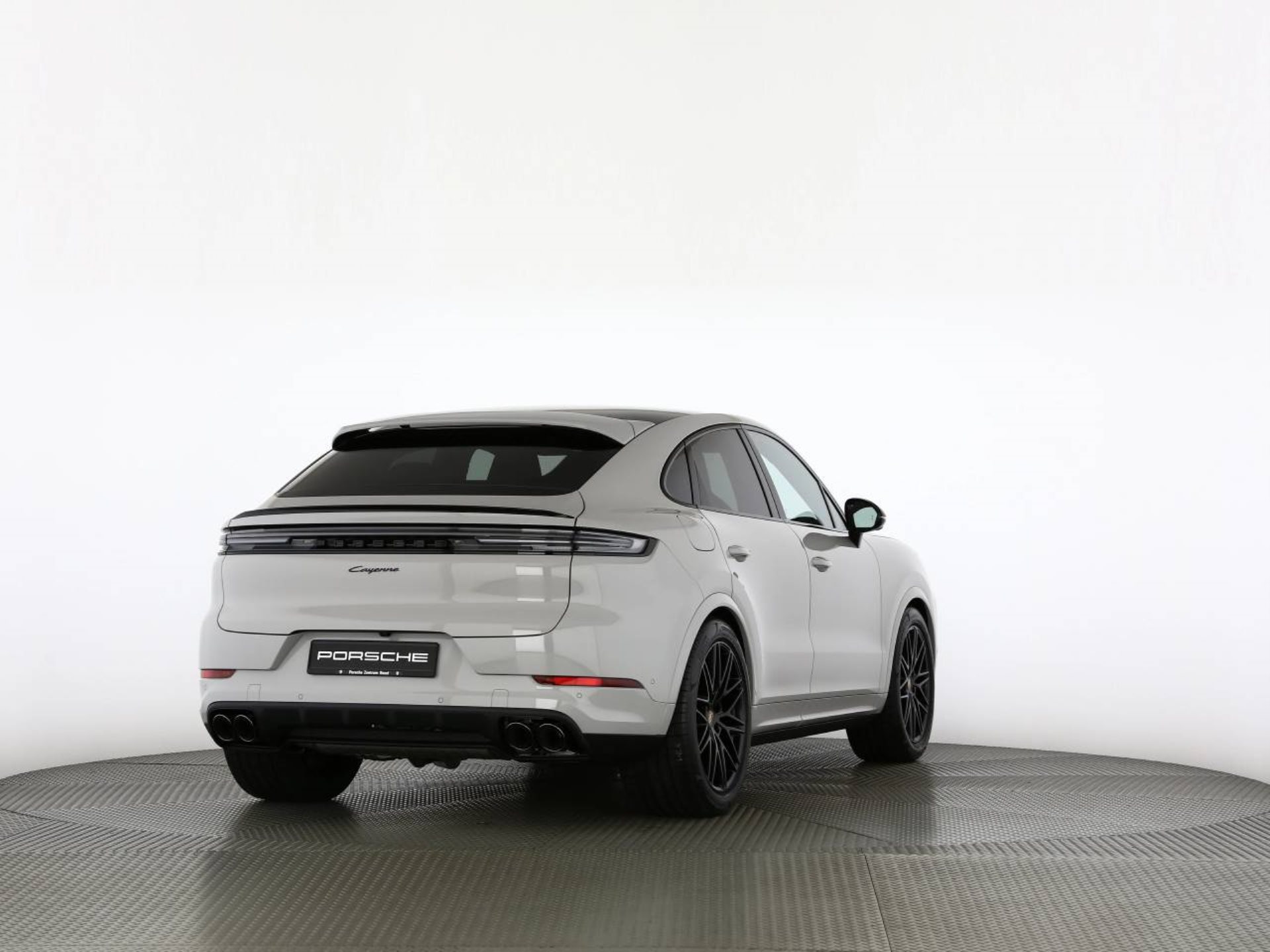 PORSCHE Cayenne Coupé Black Edition-image-19