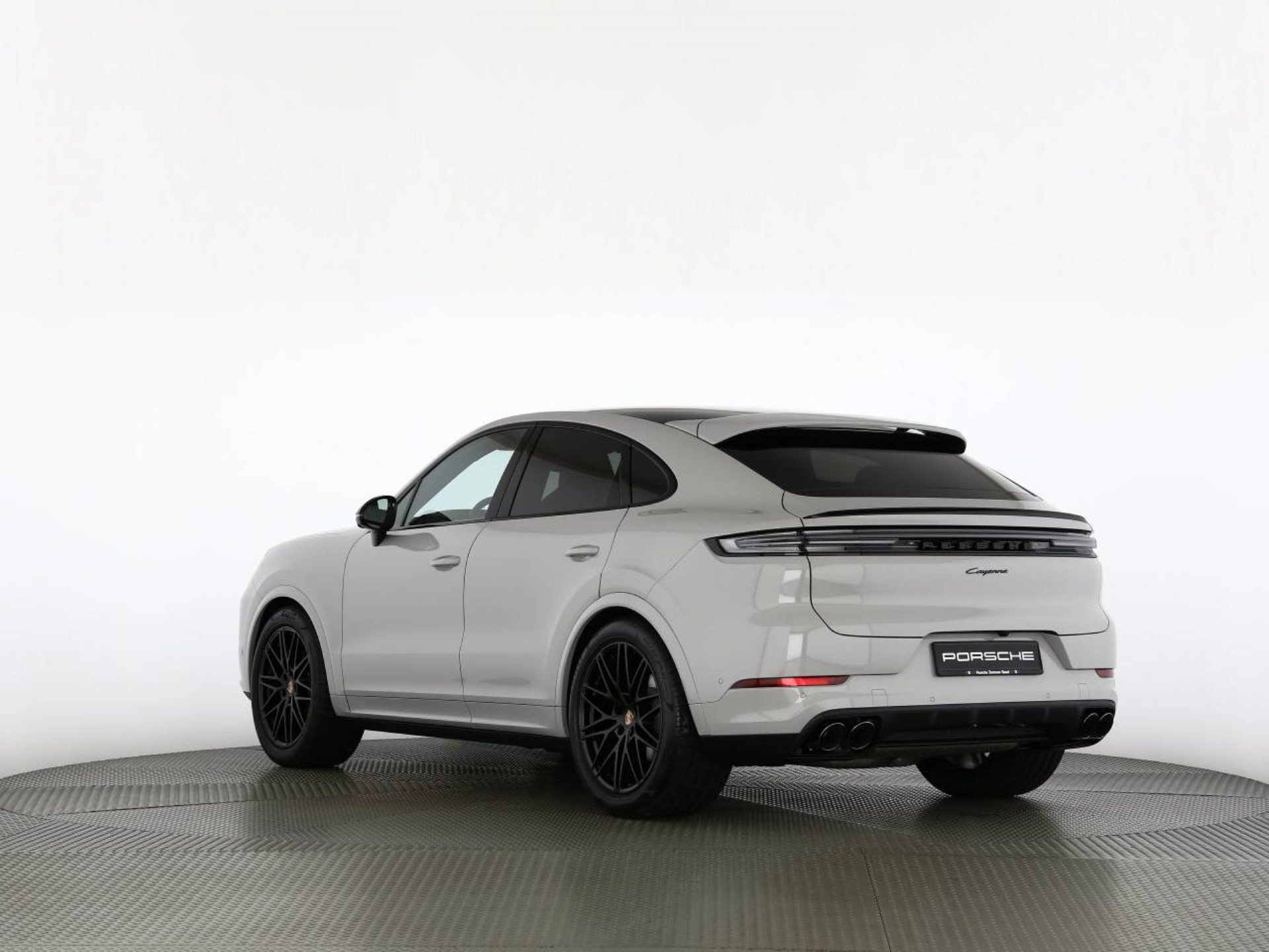 PORSCHE Cayenne Coupé Black Edition-image-17