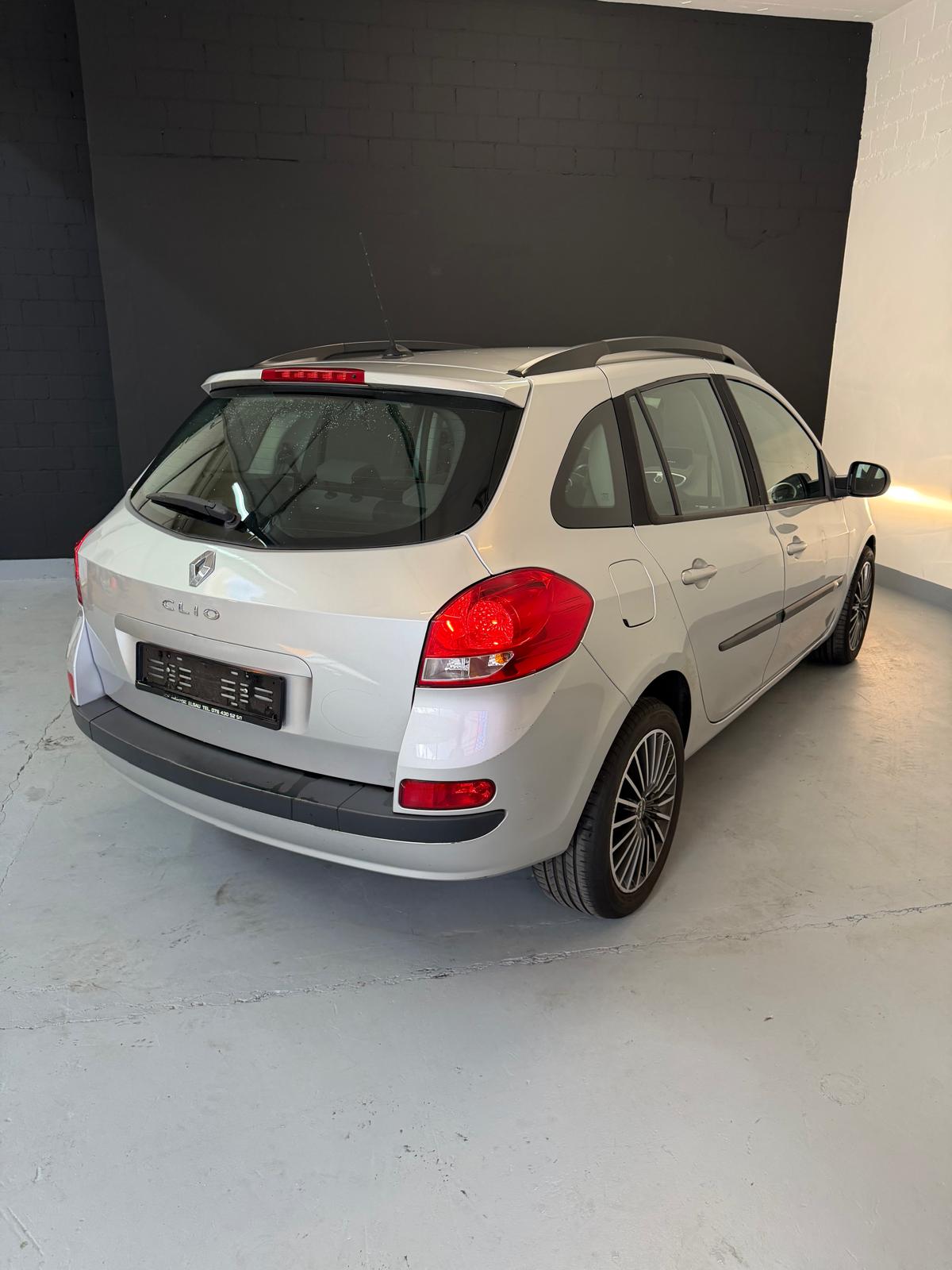 RENAULT Clio Grandtour 1.2 16V Turbo Exception ***CH-Fahrzeug***-image-6