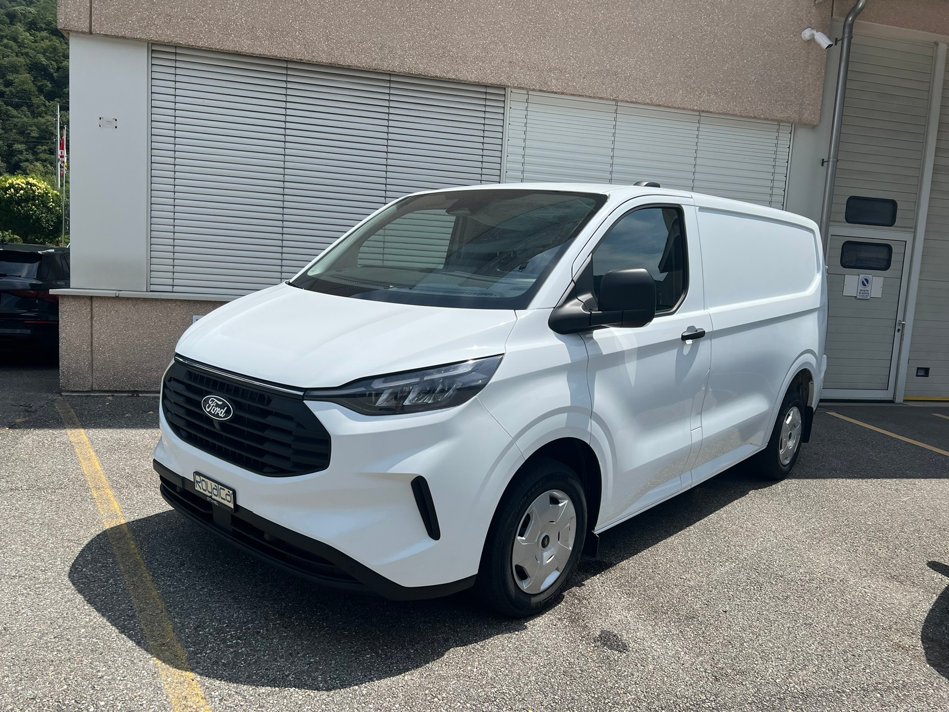 FORD Transit Custom Van 300 L1H1 Trend-image-0