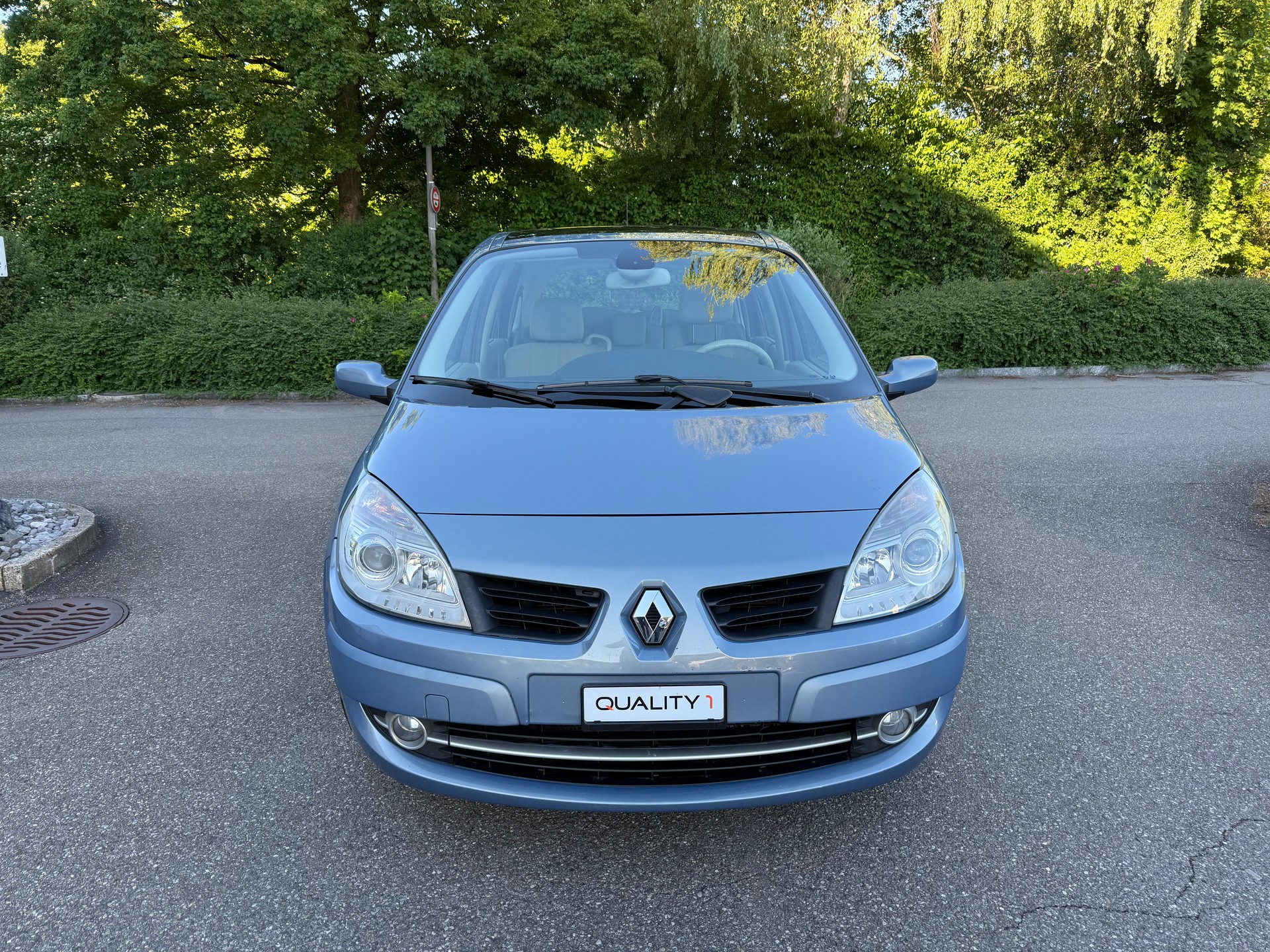 RENAULT Grand Scénic 2.0 16V Fairway Automatic-image-1