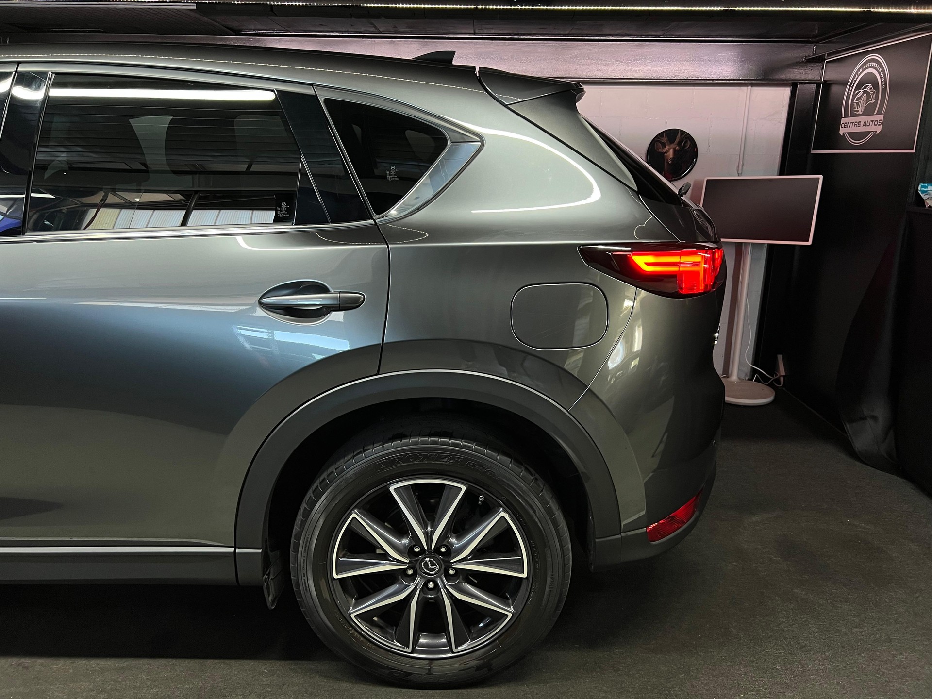 MAZDA CX-5 SKYACTIV-G 194 Revolution AWD Automat-image-6