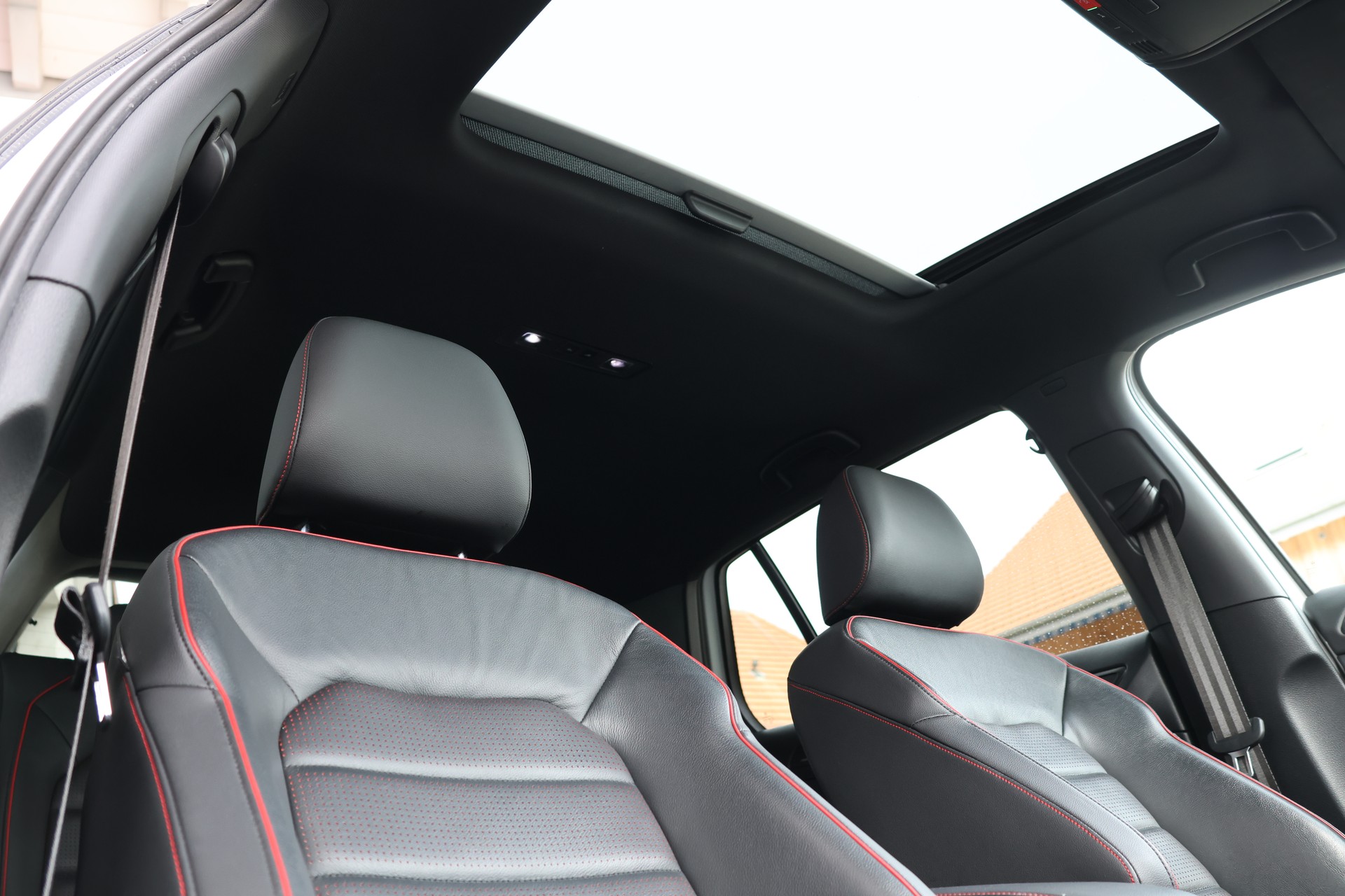 VW Golf 2.0 TSI GTI TCR DSG (CH)-image-20