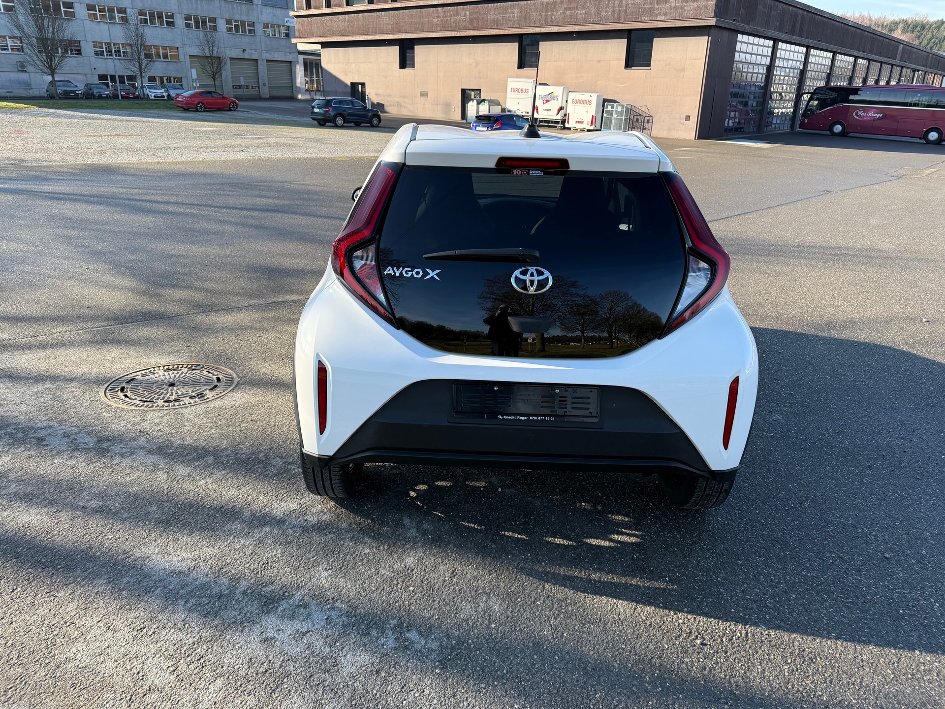 TOYOTA 1.0 VVT-i Comfort-image-2