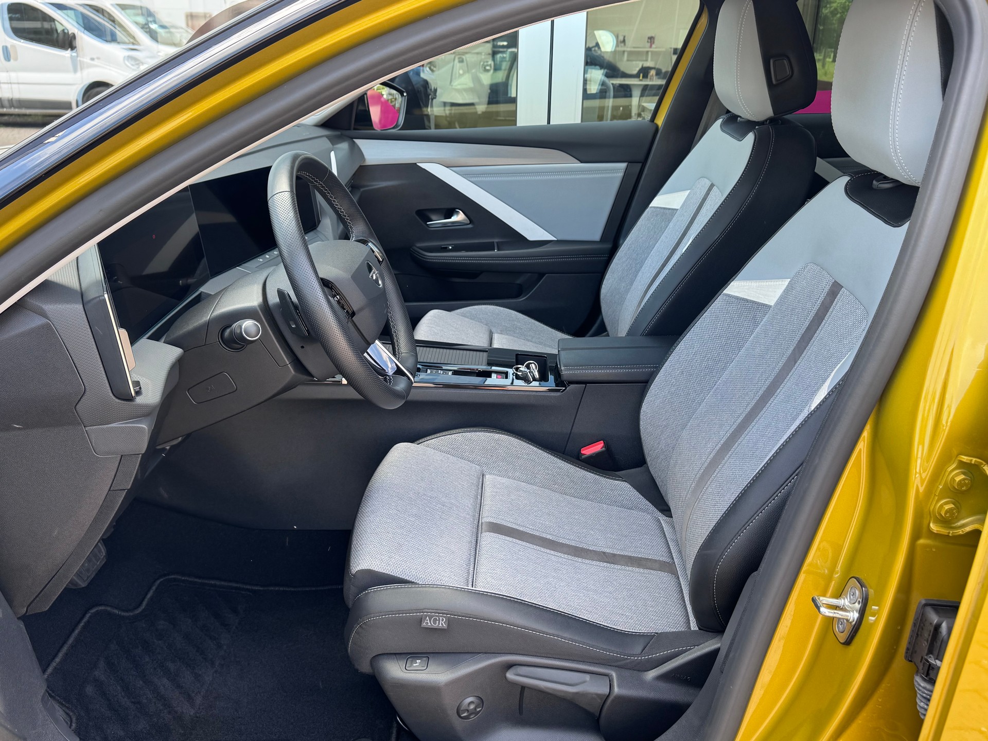 OPEL Astra 1.6 PHEV Turbo Swiss Plus A+LED Scheinwerfer+Navigation+Rückfahrkamera+Bluetooth+Keyless+AHK mit 1'450 kg+-image-10