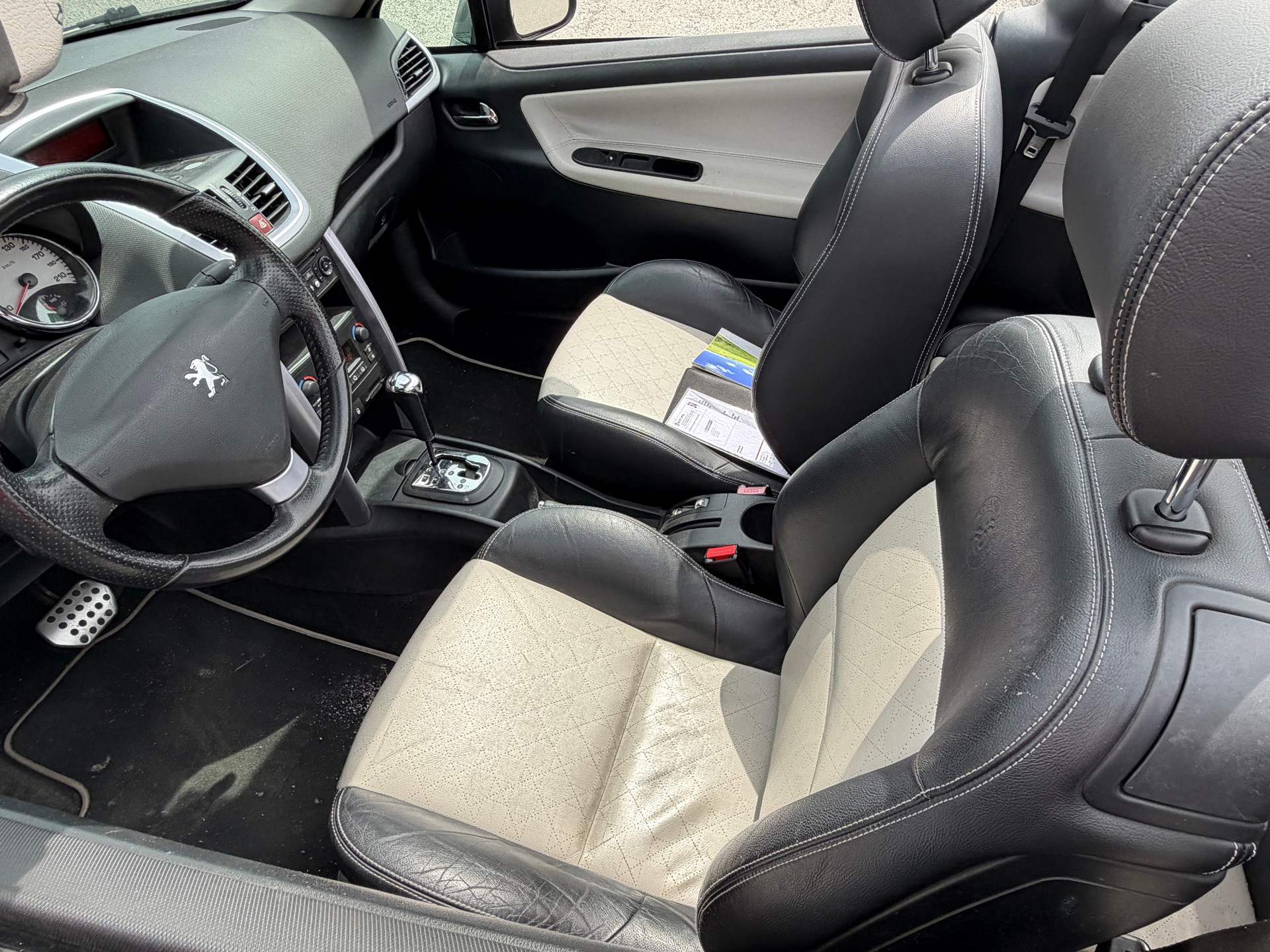 PEUGEOT 207 CC 1.6 16V Roland Garros Automatic-image-4