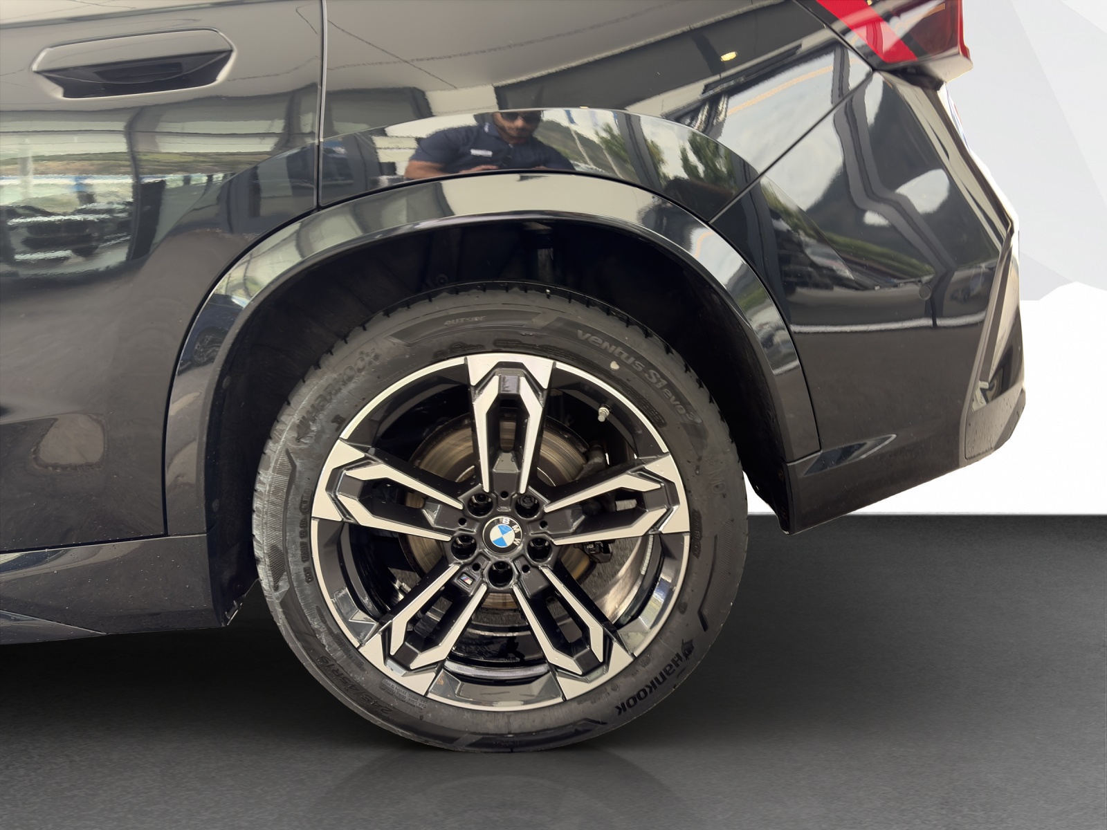 BMW X1 23i xDrive-image-21
