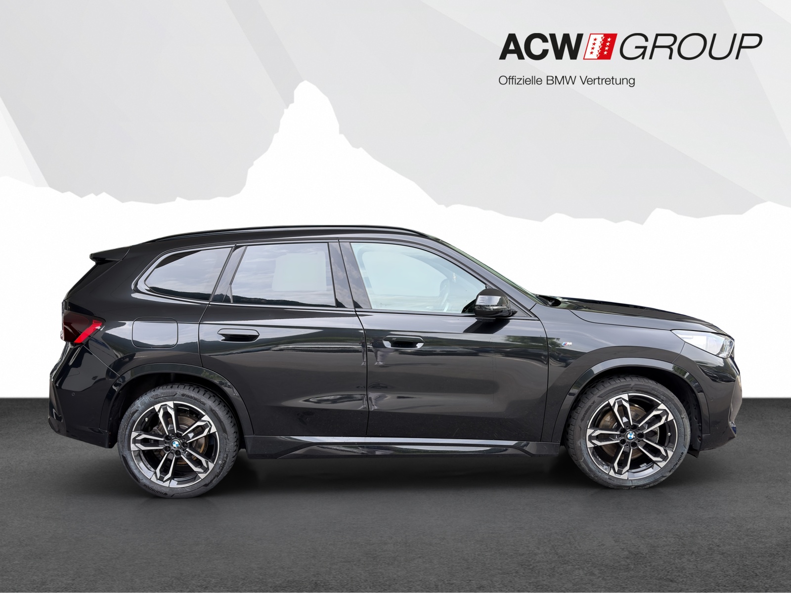 BMW X1 23i xDrive-image-5