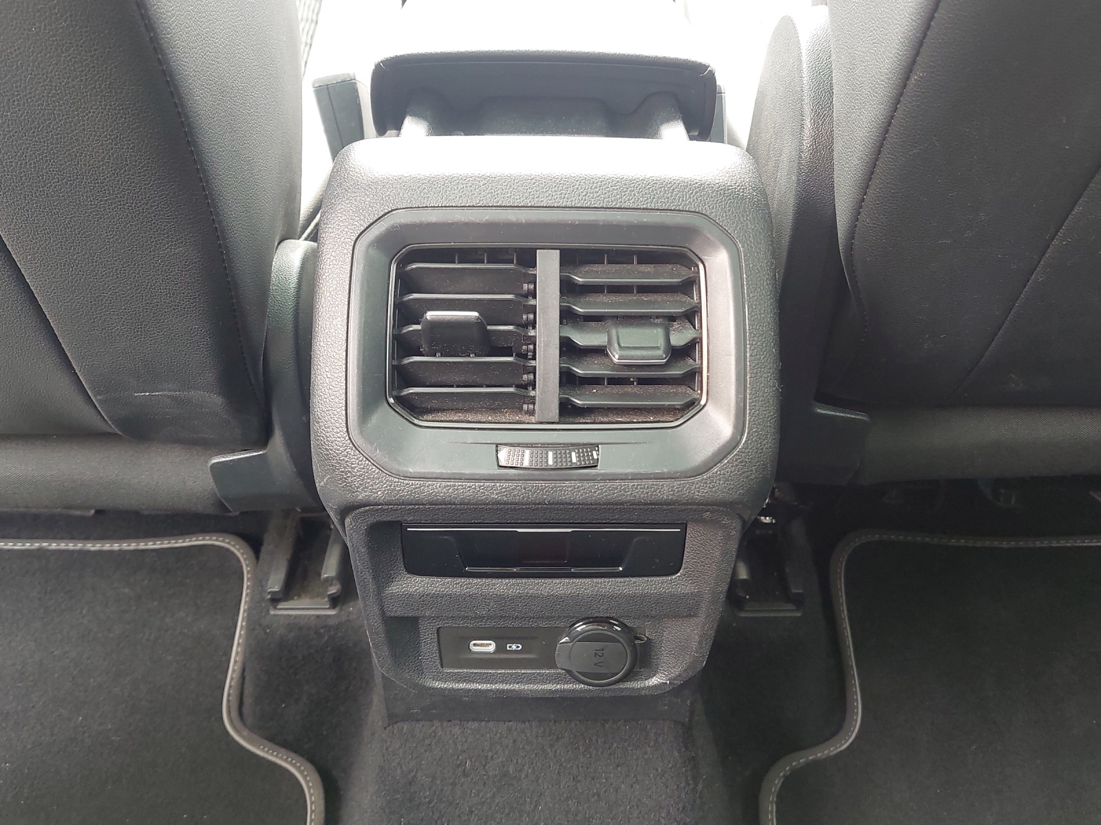 VW Tiguan Allspace 2.0TSI R-Line 4Motion DSG-image-10