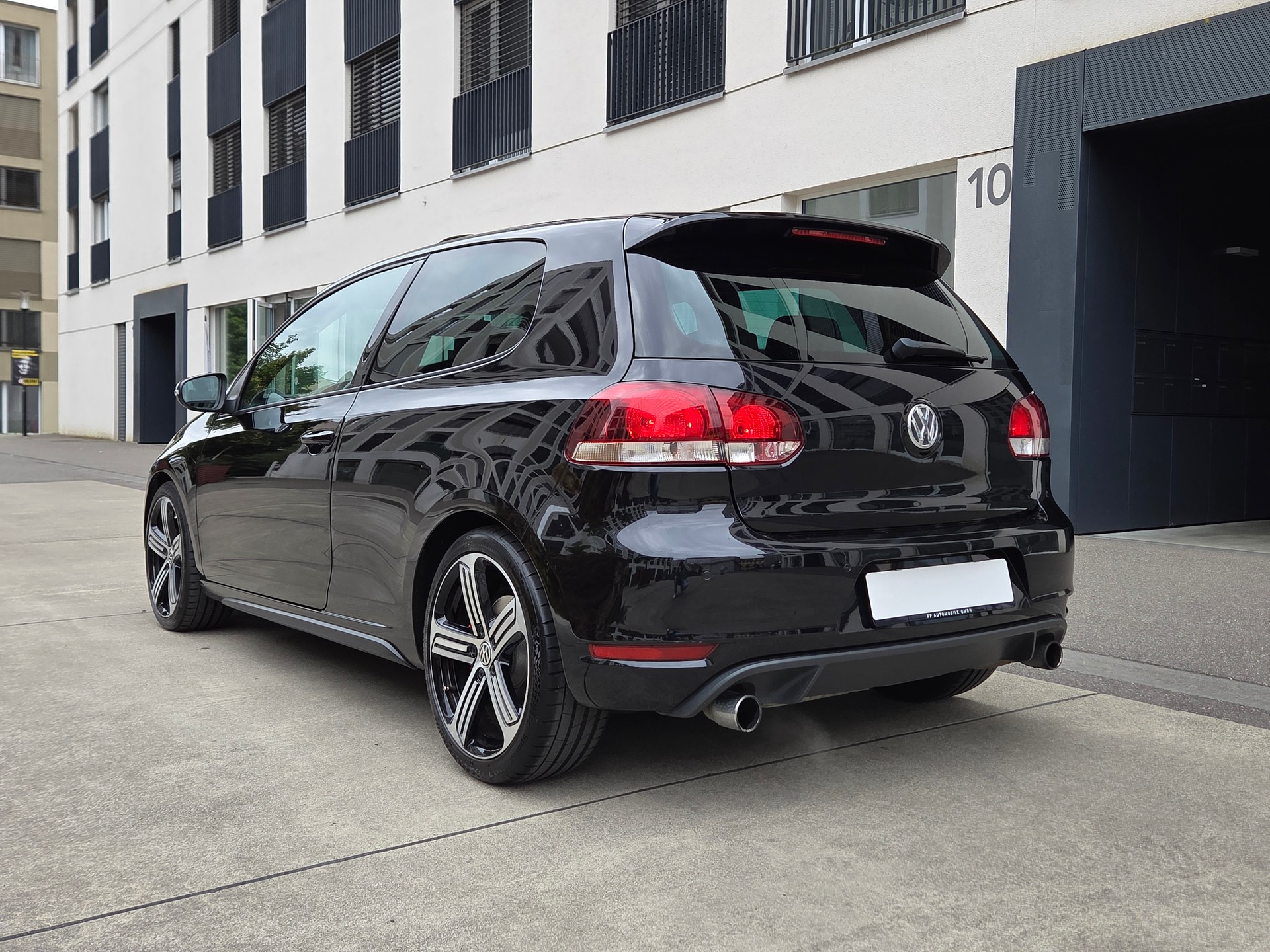 VW Golf 2.0 TSI GTI DSG-image-4