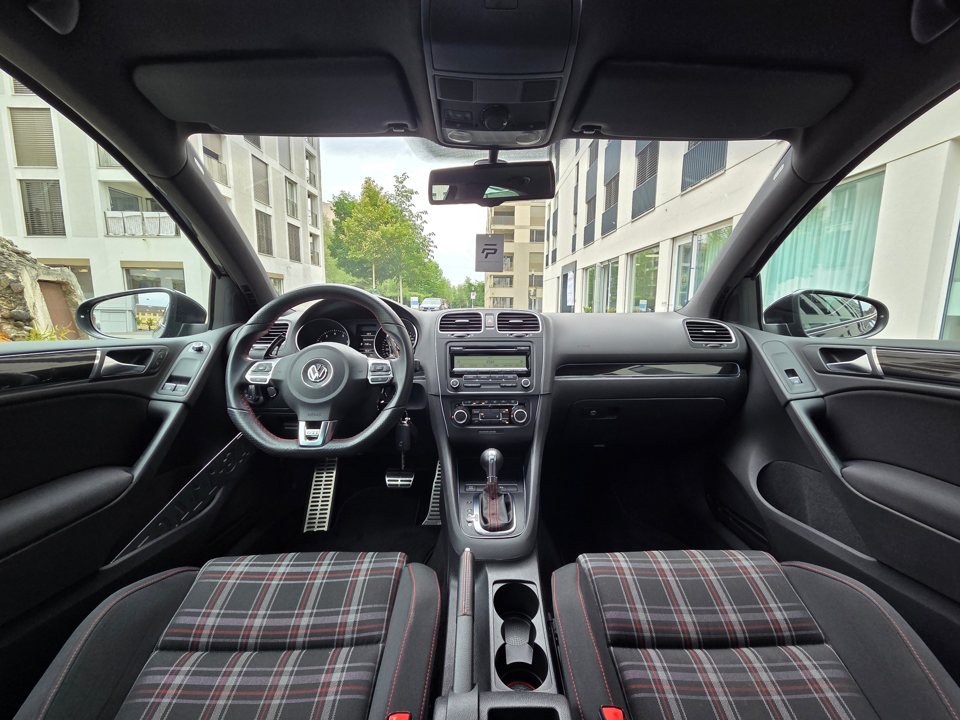 VW Golf 2.0 TSI GTI DSG-image-8