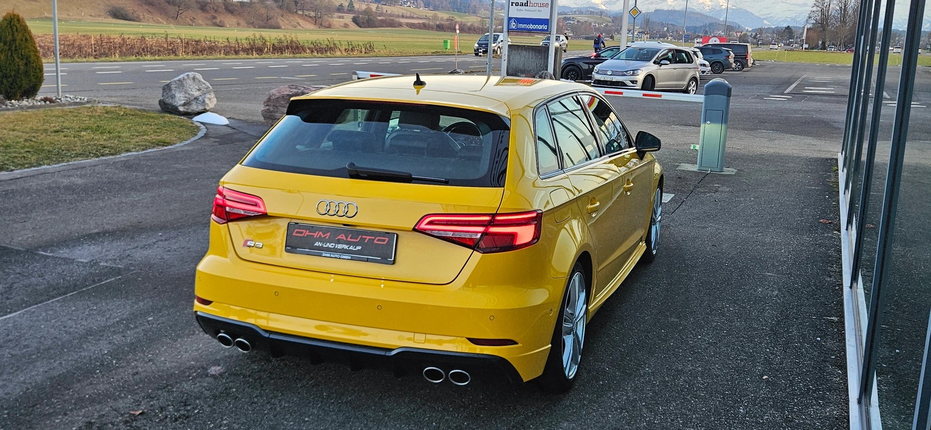 AUDI S3 Sportback 2.0 TFSI quattro S-tronic-image-7