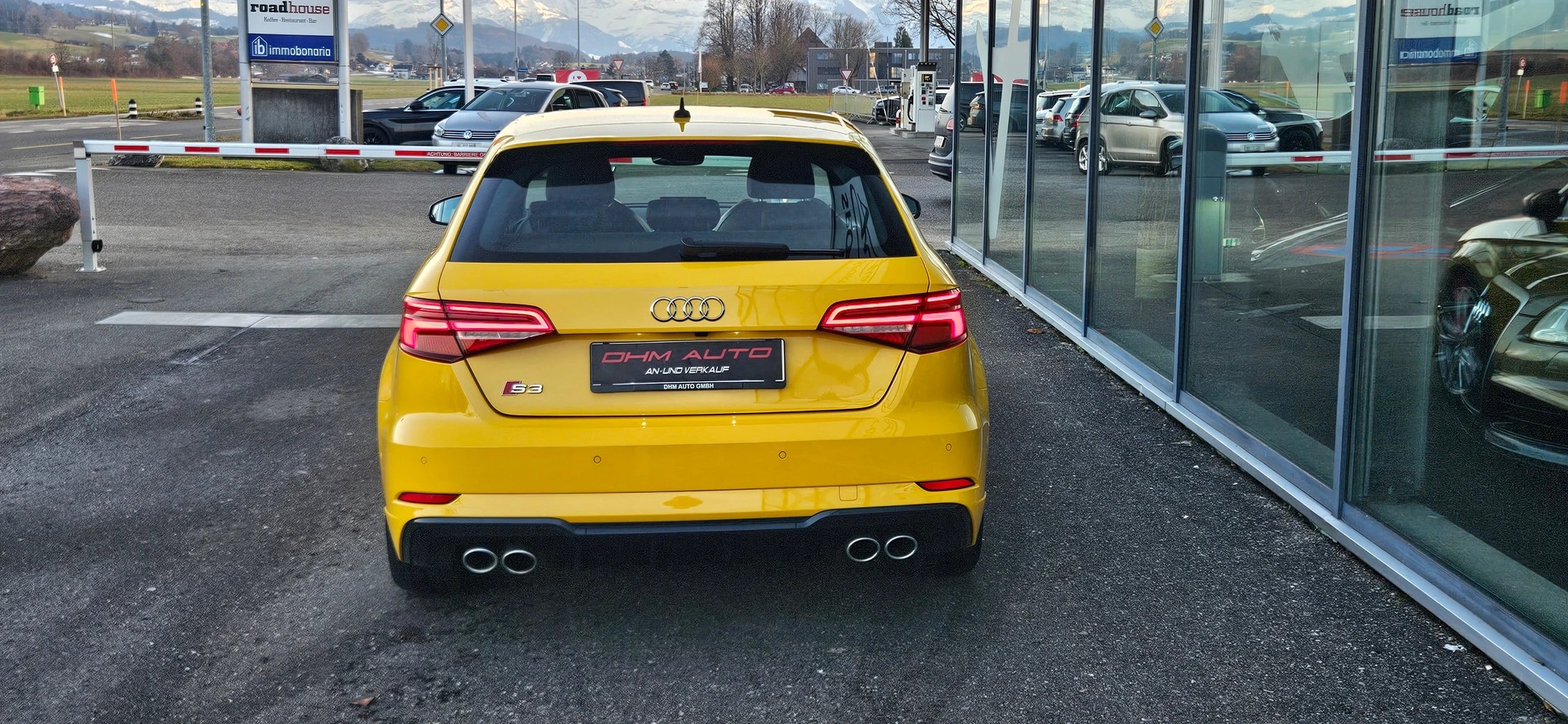 AUDI S3 Sportback 2.0 TFSI quattro S-tronic-image-5
