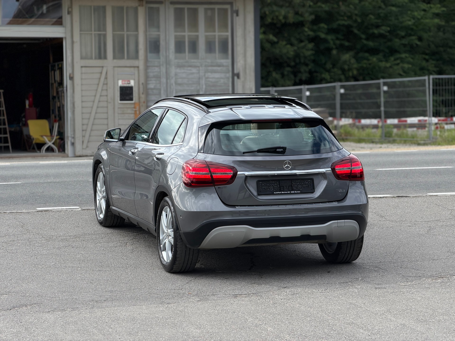 MERCEDES-BENZ GLA 220 Style 4Matic 7G-DCT-image-6