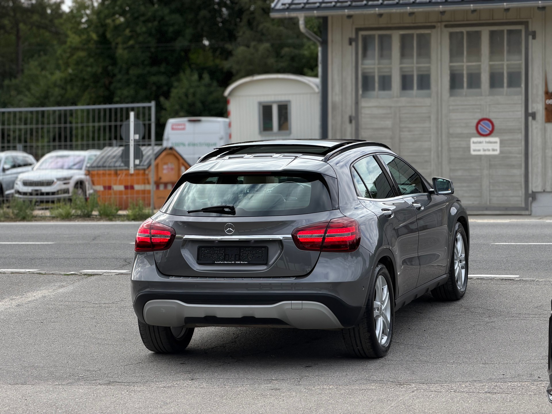 MERCEDES-BENZ GLA 220 Style 4Matic 7G-DCT-image-4